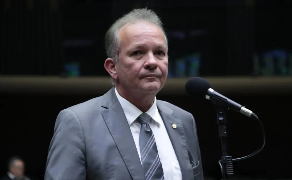 Responsável pela relatoria, André Figueiredo (PDT) elaborou um parecer com acréscimos à proposição.