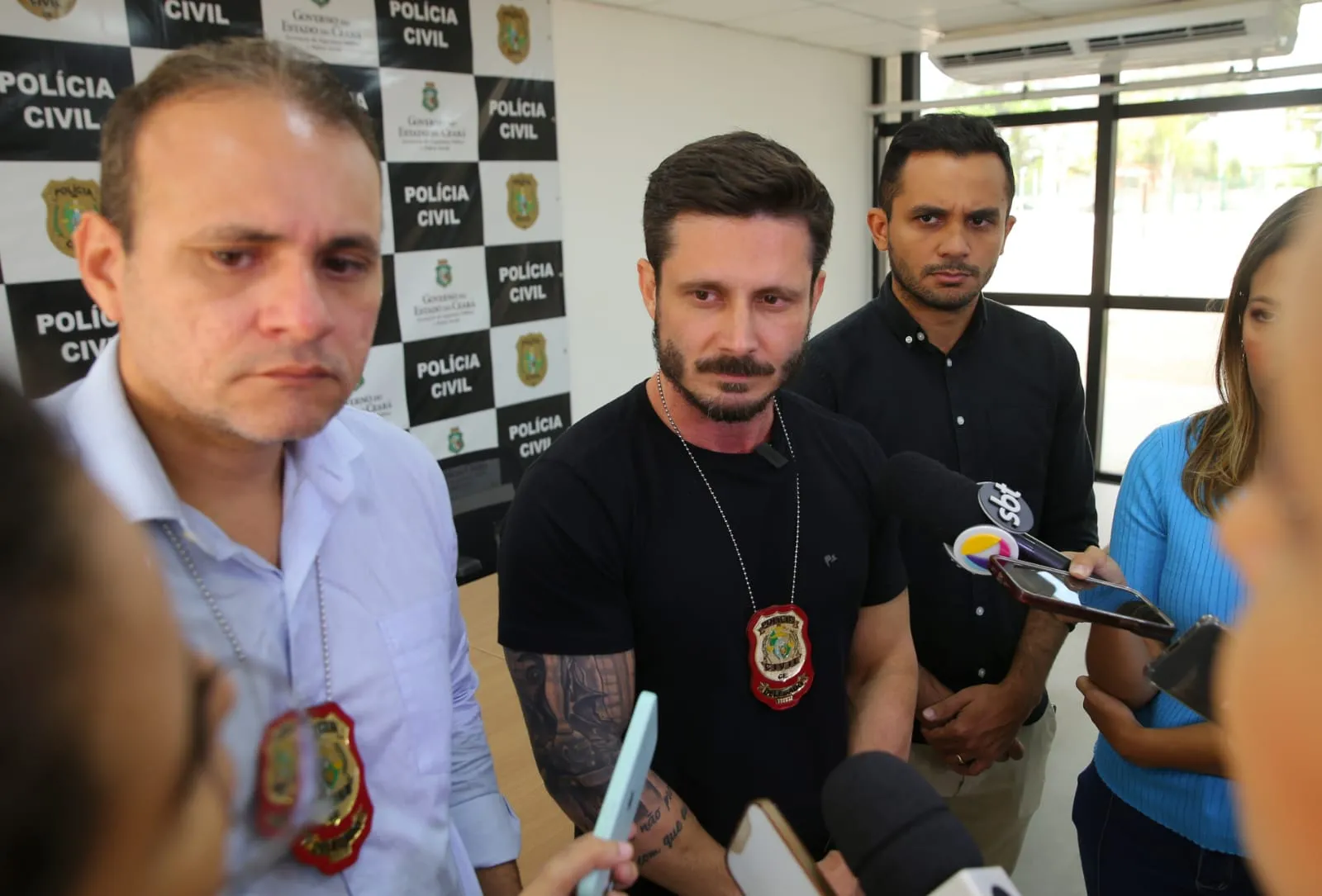 Delegado da da Polícia Civil do Estado do Ceará (PC-CE), Márcio Gutiérrez, concedeu entrevista coletiva