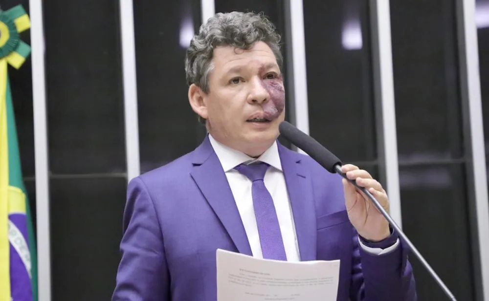 Reginaldo Lopes (PT), relator da matéria, apresentou seu parecer nesta quarta-feira (10).