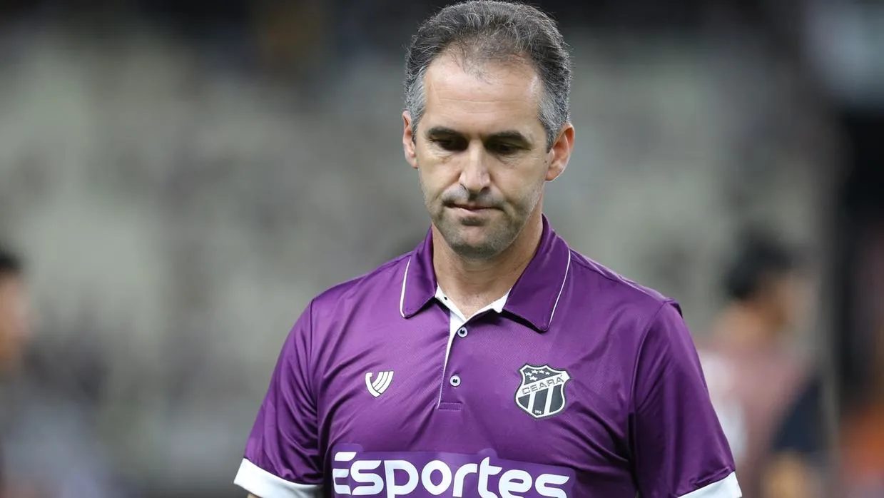 Léo Condé ainda não venceu sob o comando do Ceará na Série B de 2024