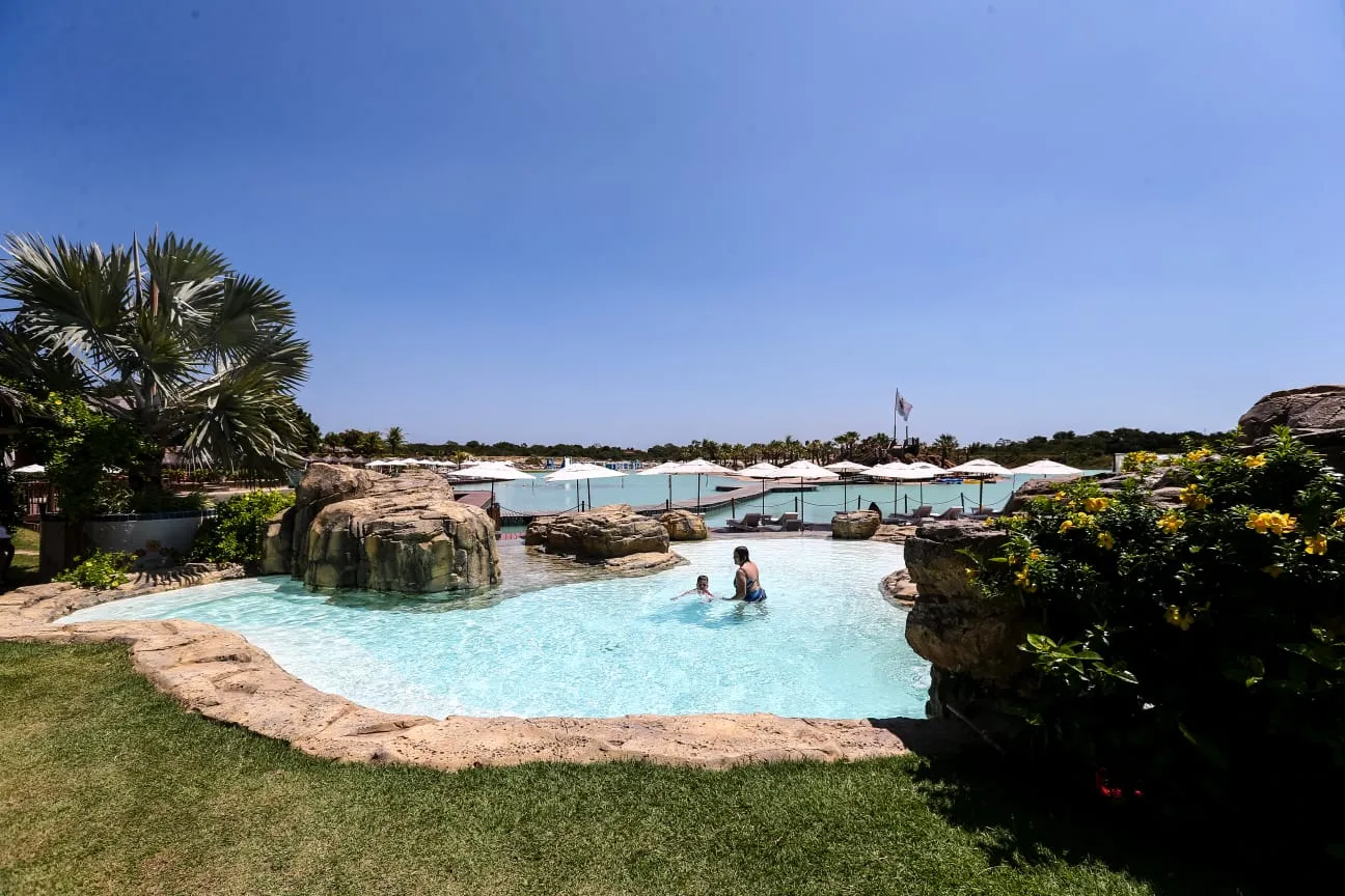 Combo dá acesso à entrada no parque e ao resort localizado ao lado dele
