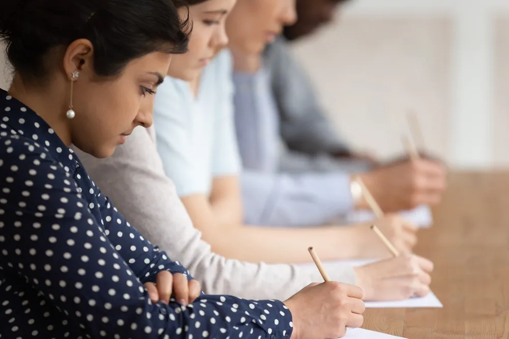 Neste ano, candidatos foram distribuídos em 3.647 locais de provas, totalizando 72.041 salas para aplicação do exame