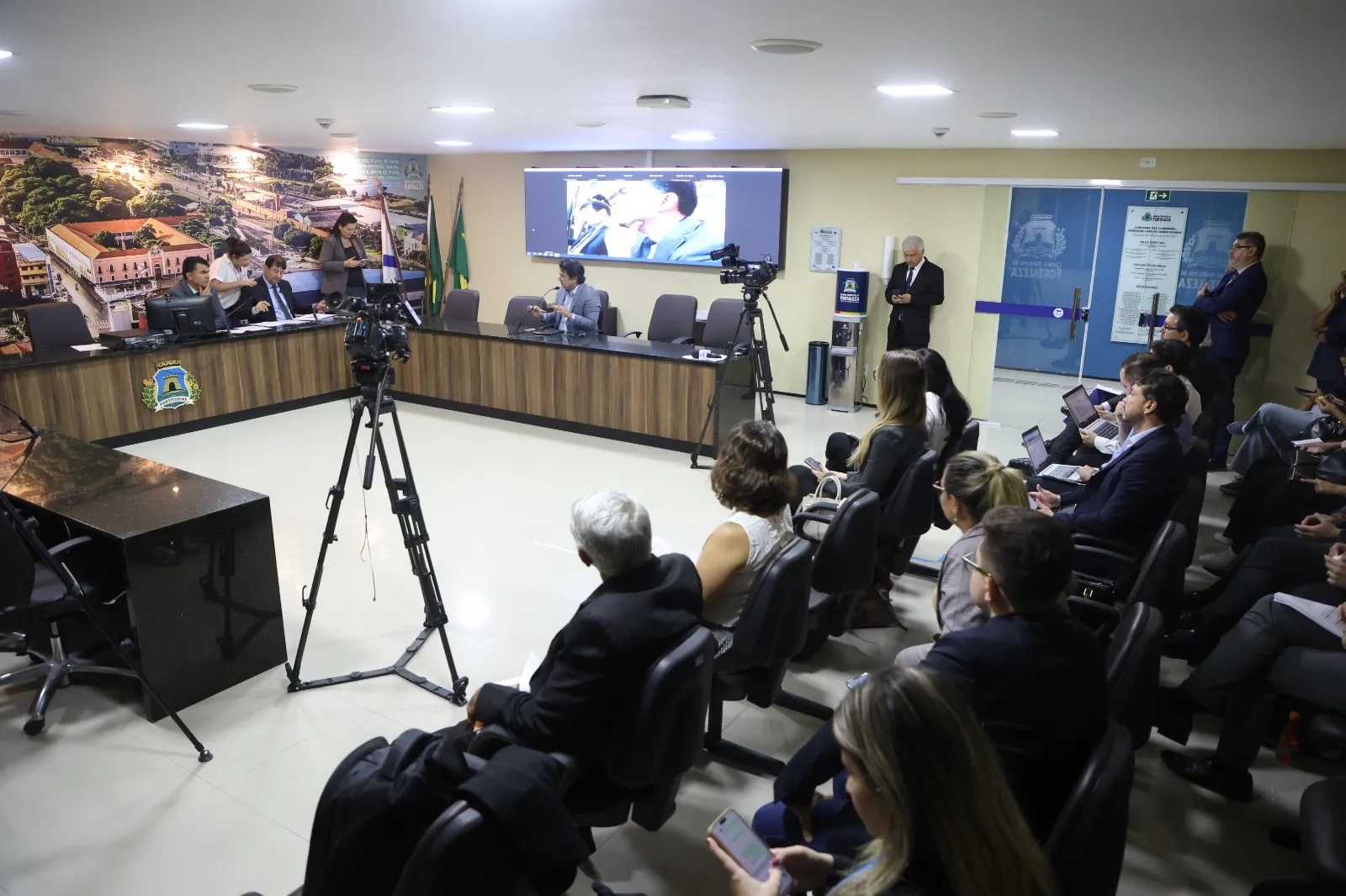 O encontro aconteceu na tarde desta quarta-feira (4)
