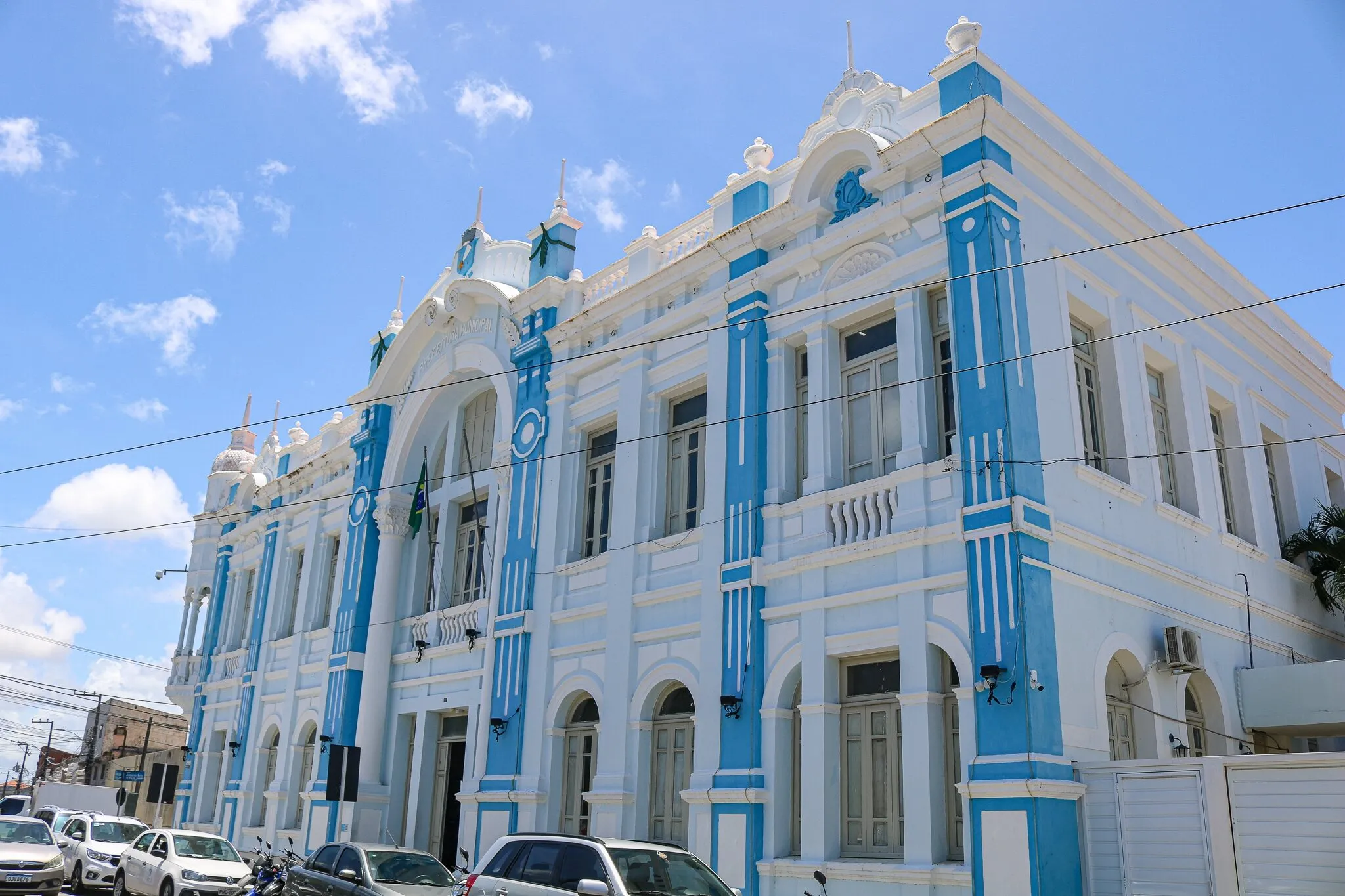 Natal é uma das duas capitais nordestinas na qual o prefeito atual não poderá concorrer, por já ter sido reeleito no último pleito.