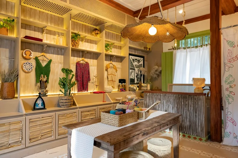Grande parte do acervo de produtos na novela é oriundo da Central de Artesanato do Ceará, a CeArt