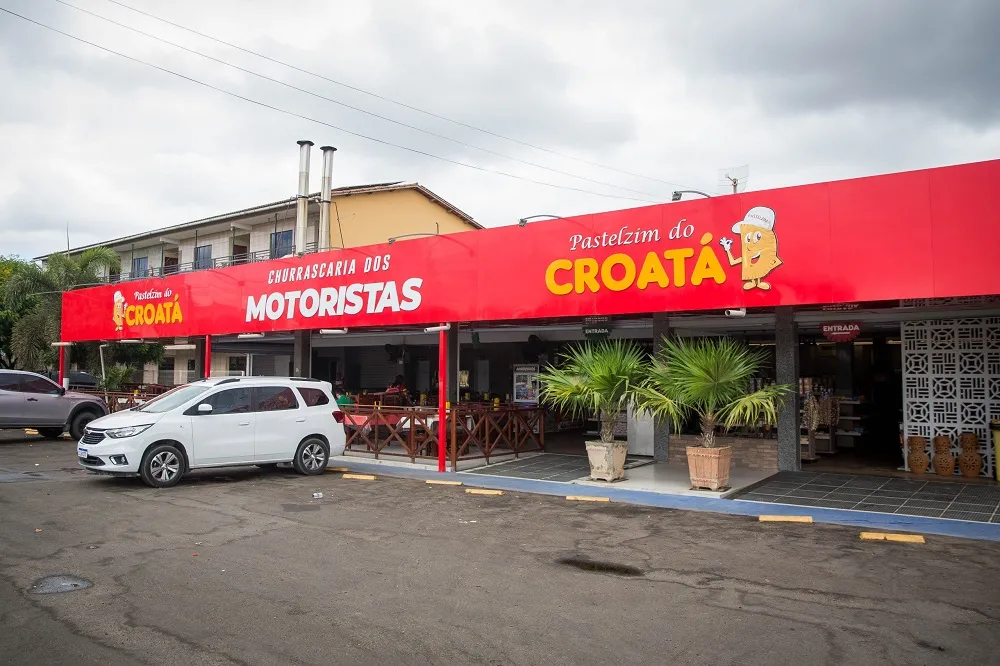 Estabelecimento fica à beira da estrada, no quilômetro 63 da BR 222