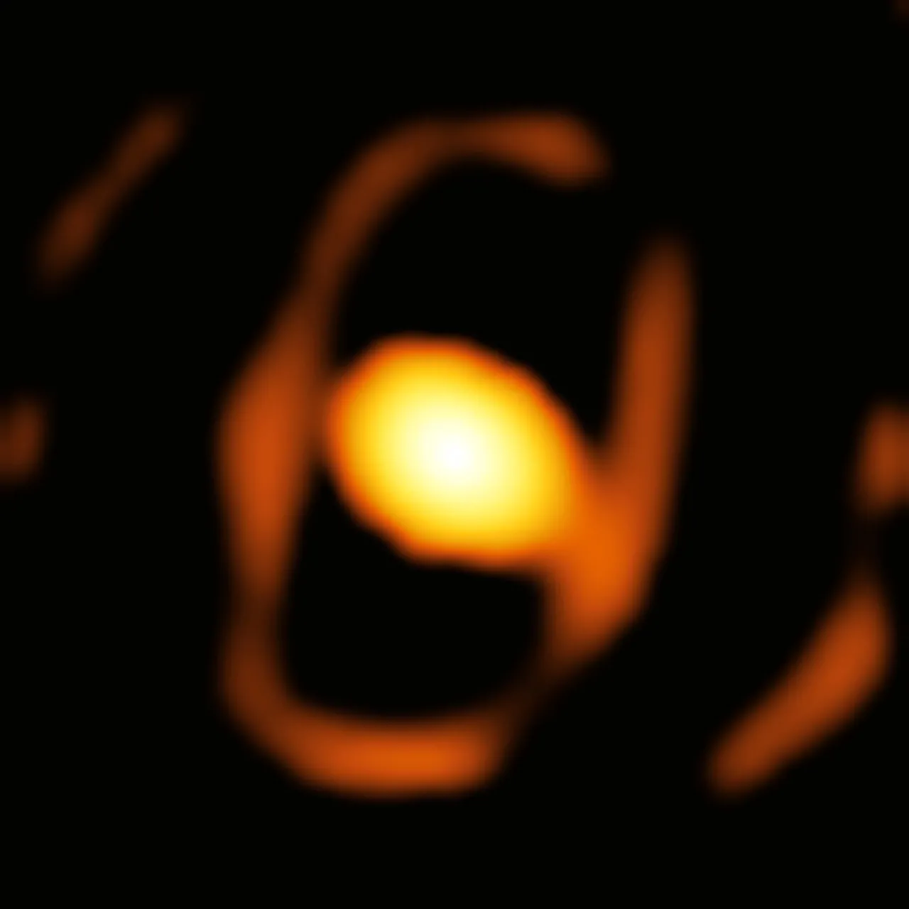 Antes de começar a expelir material, a previsão dos cientistas é que a WOH G64 tinha cerca de 25 a 40 vezes a massa do Sol