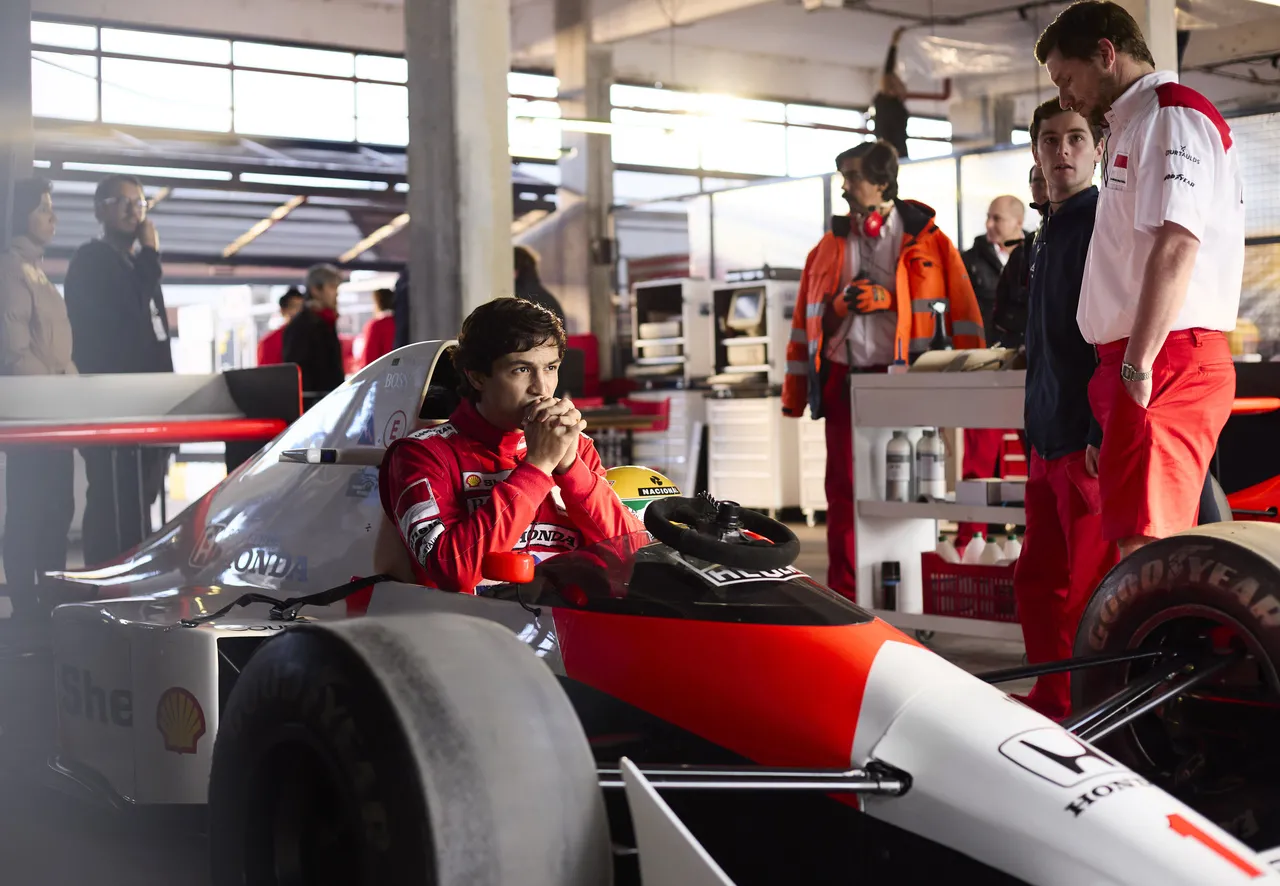 Série reconta alguns dos principais acontecimentos da vida pessoal e profissional de Ayrton Senna