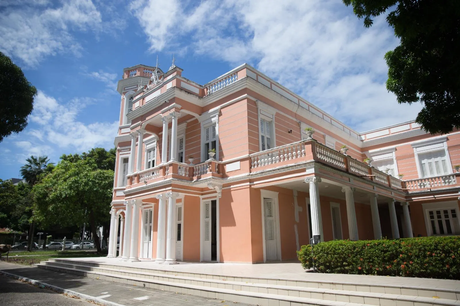 Diálogo do Ministério da Cultura com a UFC tem sido feito de maneira muito próxima, segundo gestor