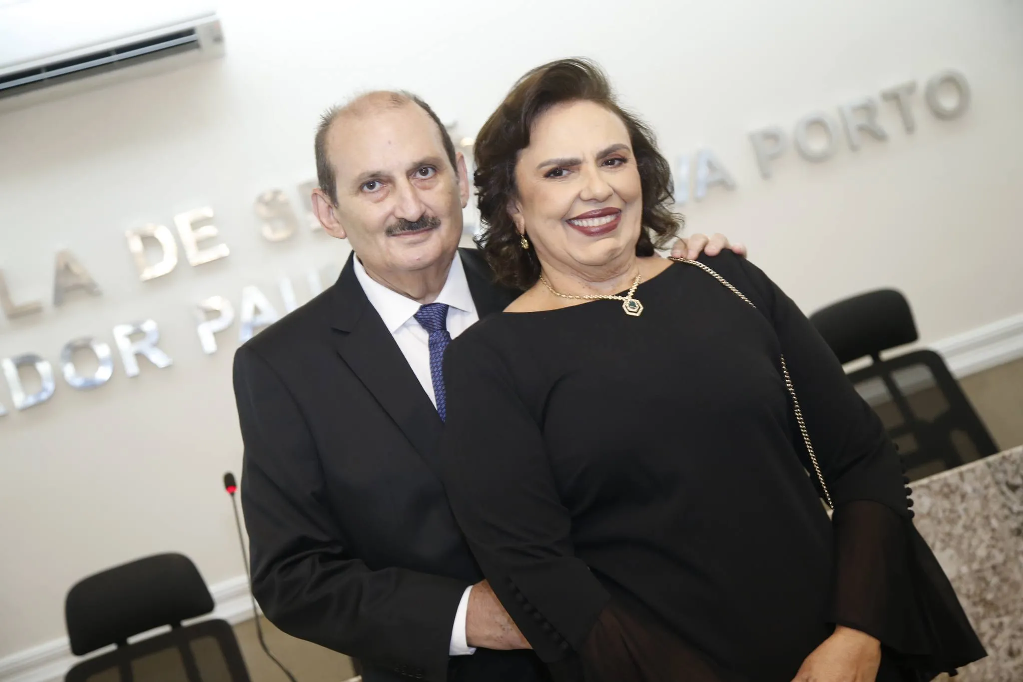 Francisco José Gomes da Silva e Valéria Maia