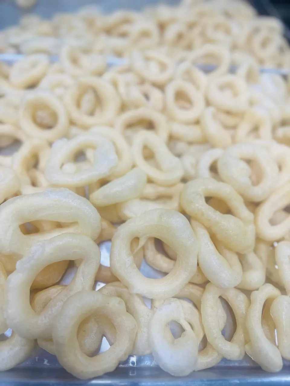 Petas produzidas na Santa Clara Padaria Gourmet têm sabores Tradicional e Parmesão