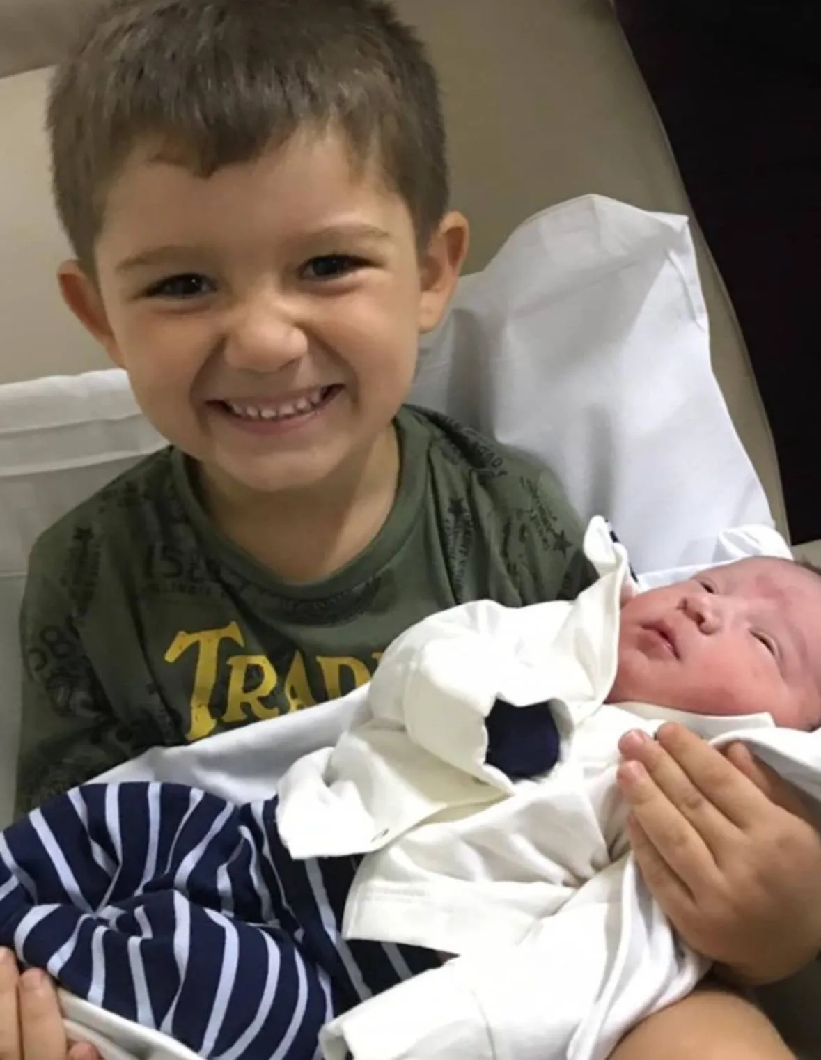 Pedro Vinicius com o irmão, Valentim, estendendo a tradição da família