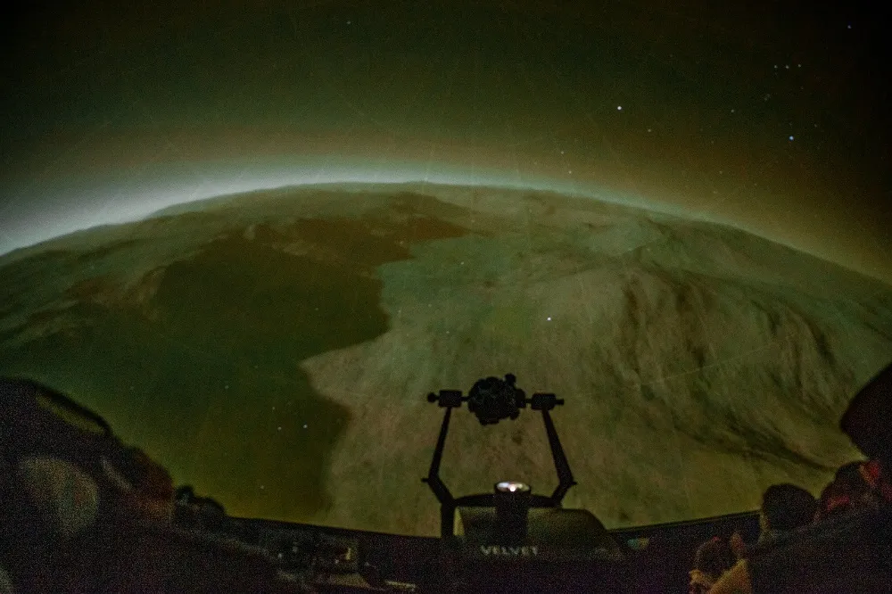 Sessões Lúdicas, Momentos Cósmicos, Noite das Estrelas e Músicas nas Estrelas são iniciativas realizadas ao longo de todo o ano