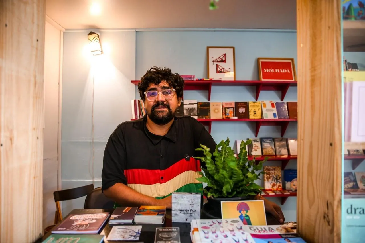 Talles Azigon, editor e um dos fundadores da Substânsia