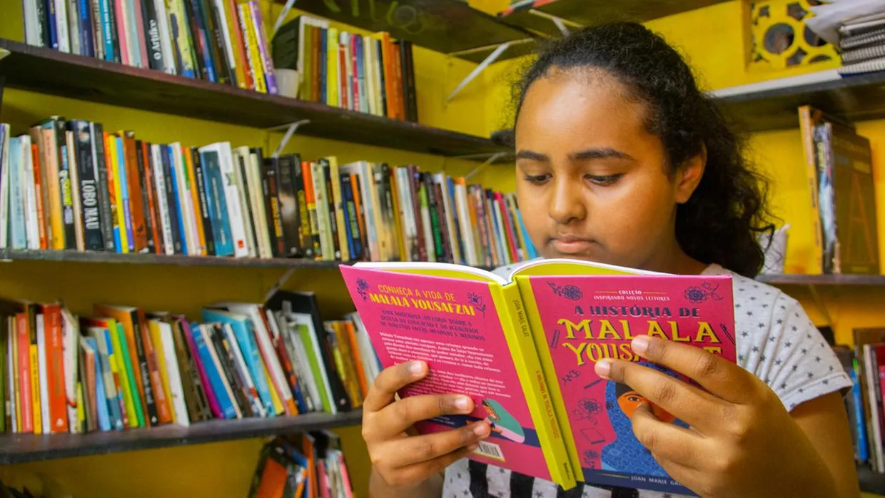 Geralmente localizadas nas periferias de Fortaleza, bibliotecas comunitárias são sempre refúgio para amantes das letras