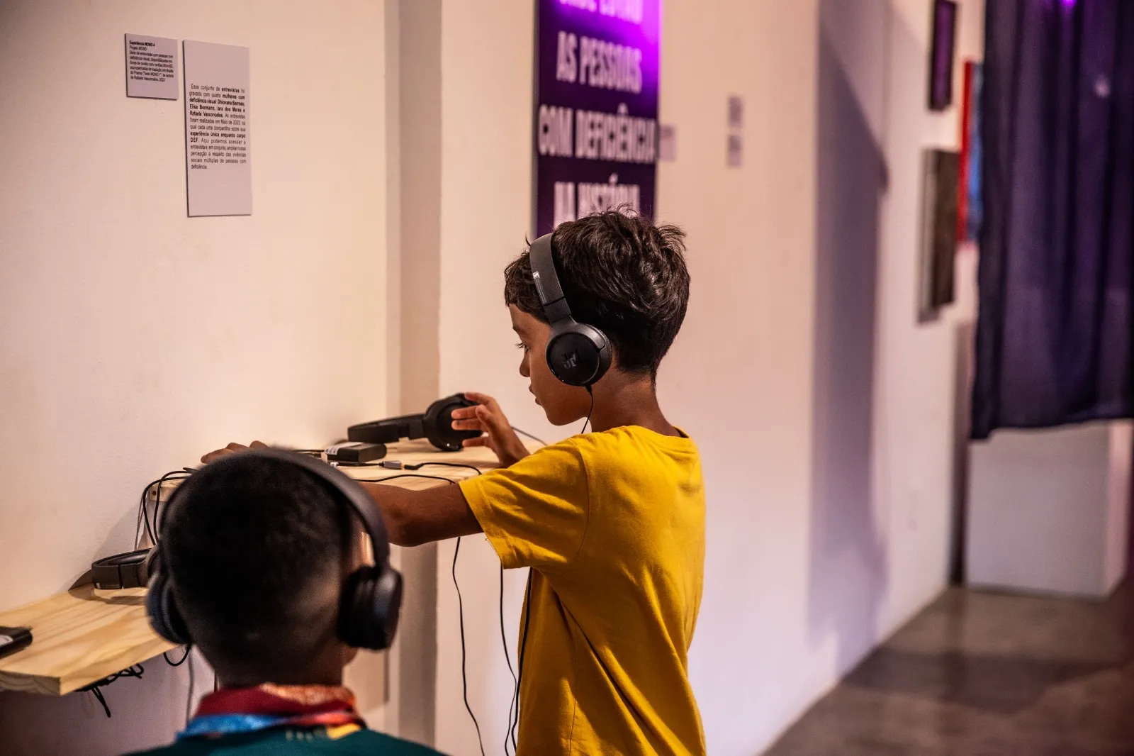 Galeria de arte é uma das estruturas encontradas no equipamento