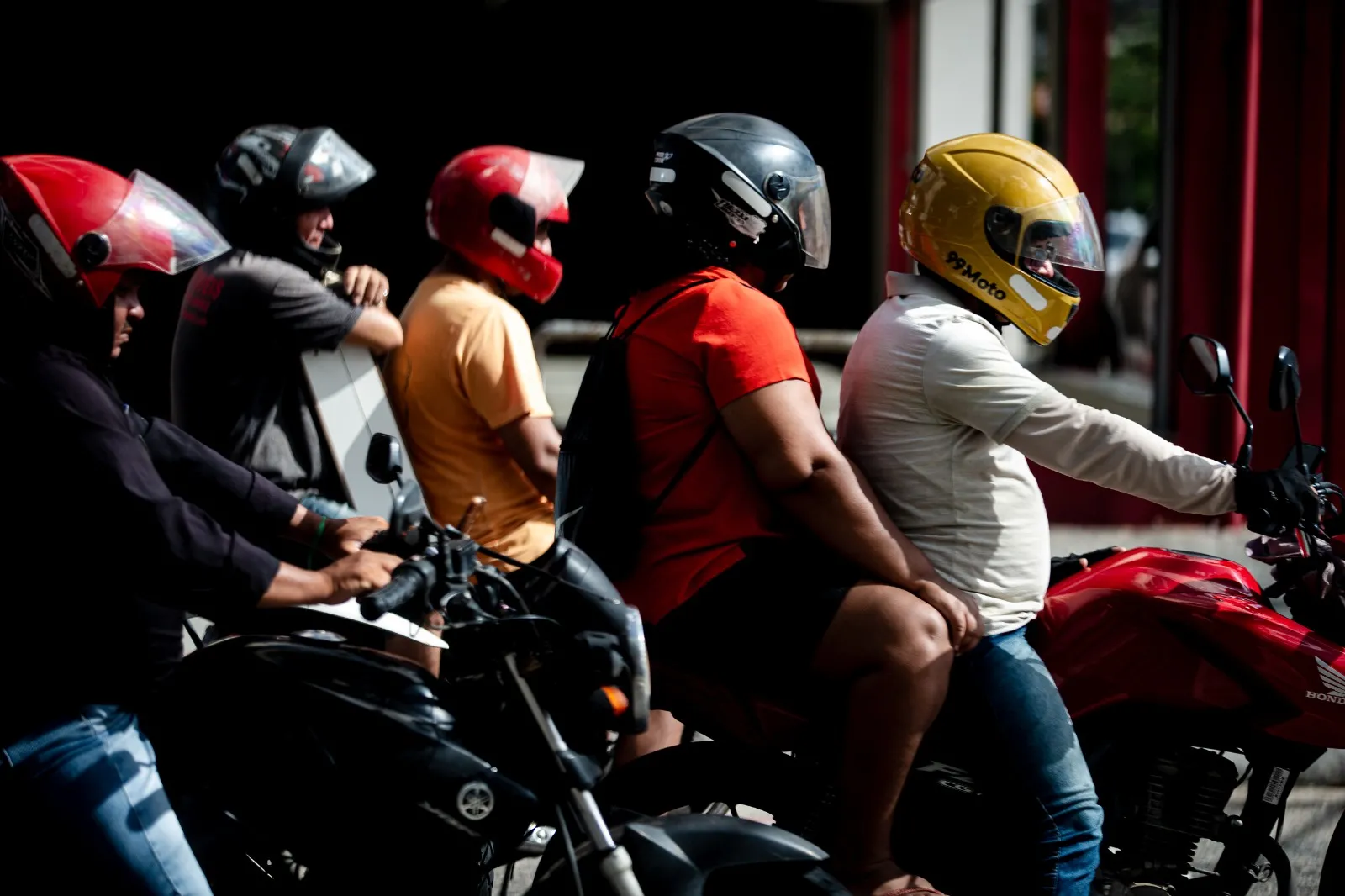 A frota de motocicletas em Fortaleza, no fim de 2024, era 22,5% maior do que a quantidade no final de 2019, antes da pandemia de Covid-19, segundo dados do Ministério dos Transportes