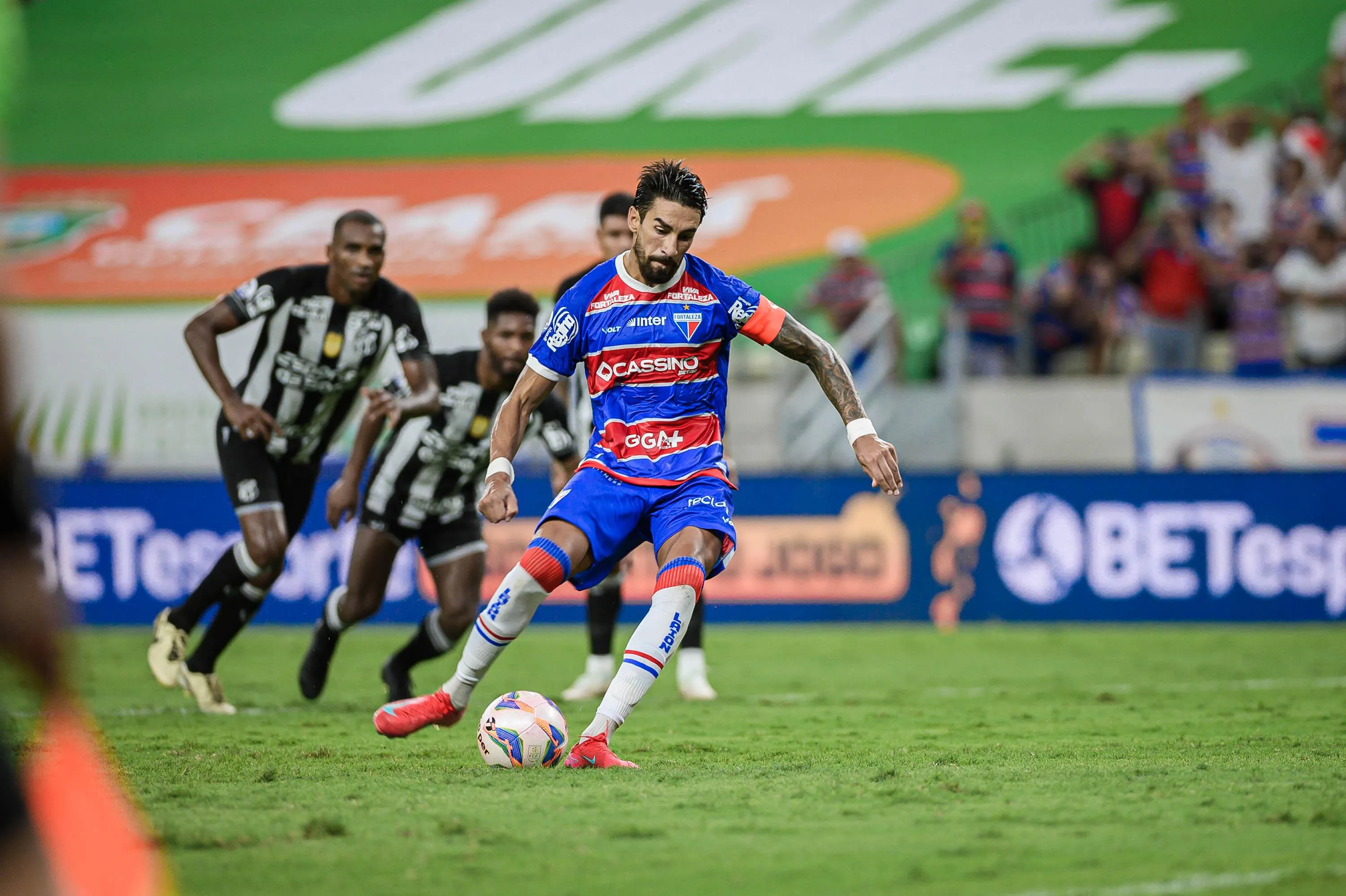 O Fortaleza descontou no Clássico-Rei com pênalti convertido por Lucero
