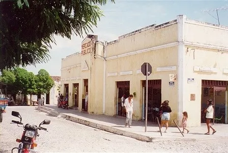 Imagem do mercado público da velha Jaguaribara