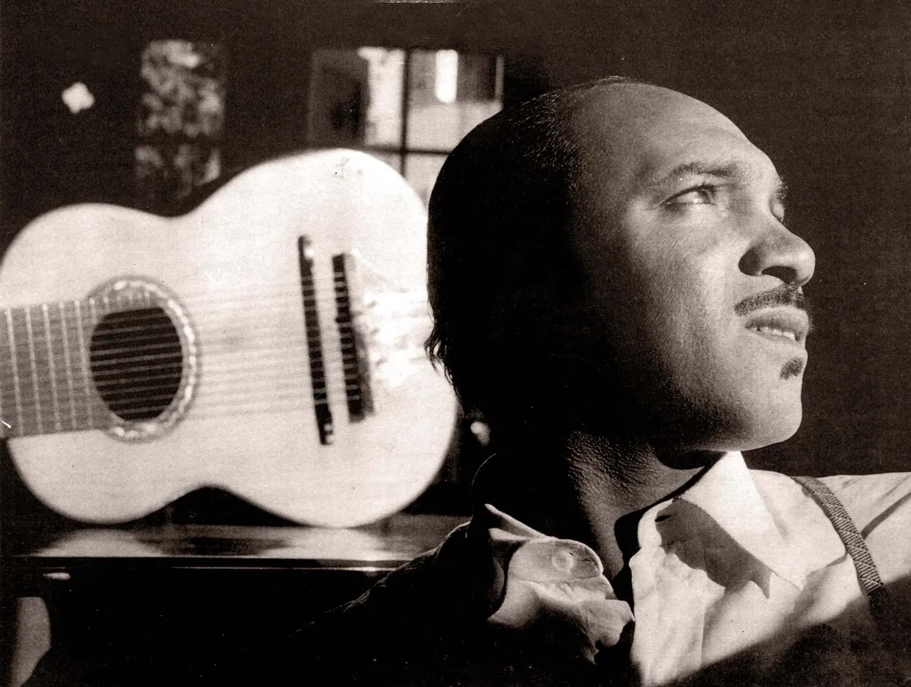 Apagamento do crédito de Lupicínio Rodrigues do longa e do Oscar reflete falta de memória do artista no próprio Brasil, aponta cineasta