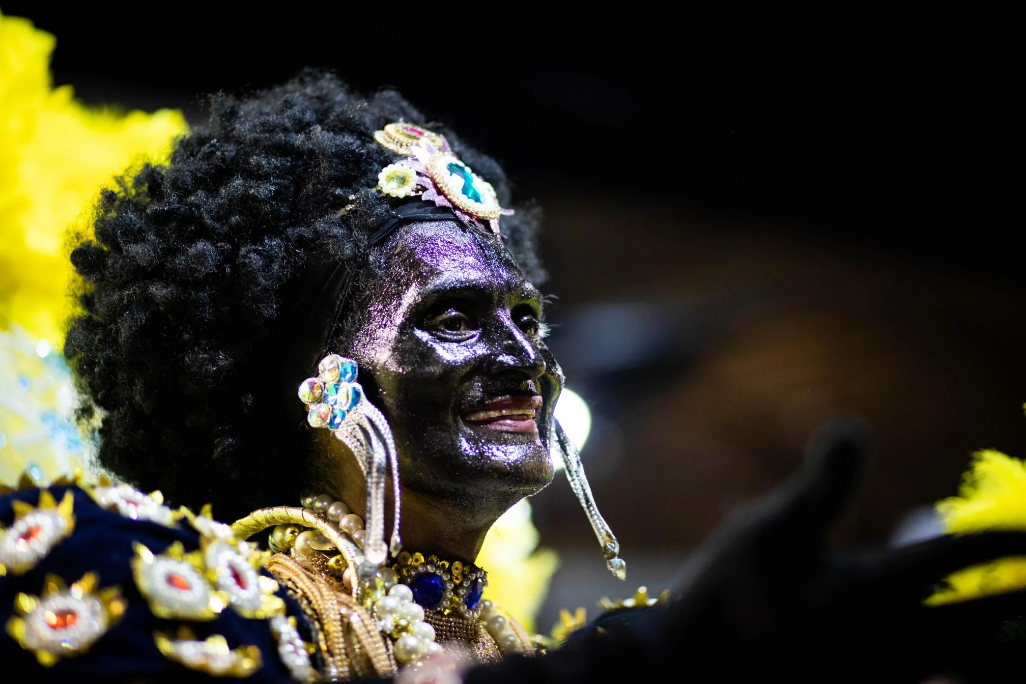 Tradicional recanto dos desfiles de Maracatu, Avenida Domingos Olímpio sedia brilho e cultura em mais um ano