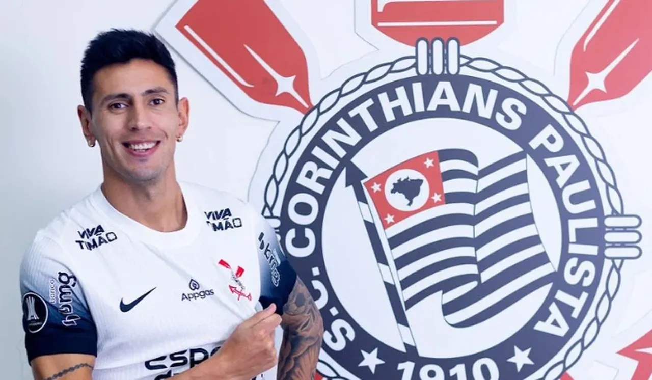 O Corinthians anunciou o lateral-esquerdo argentino Fabrizio Angileri, que estava no futebol espanhol