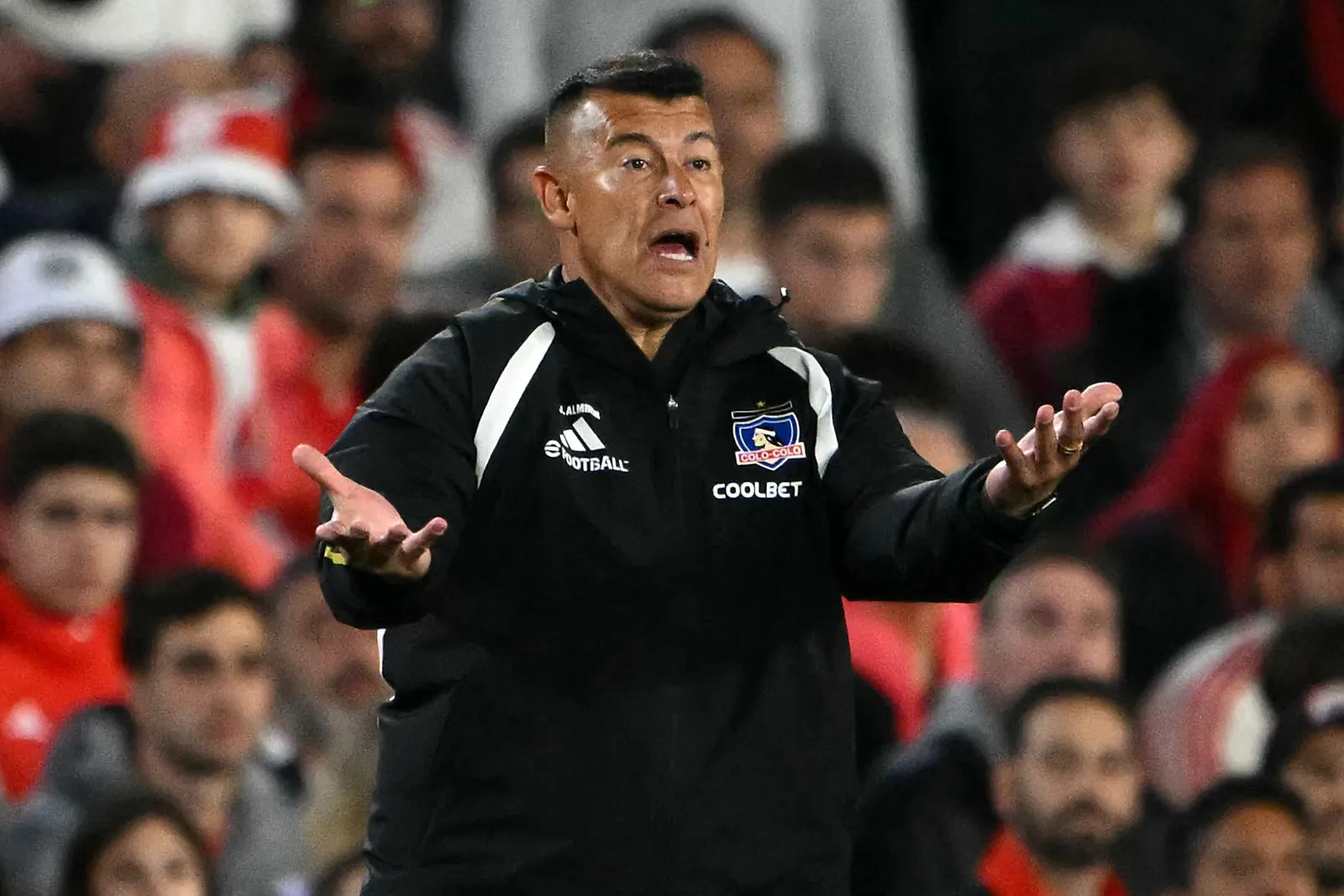 O técnico argentino Jorge Almirón é o atual técnico do Colo-Colo, do Chile