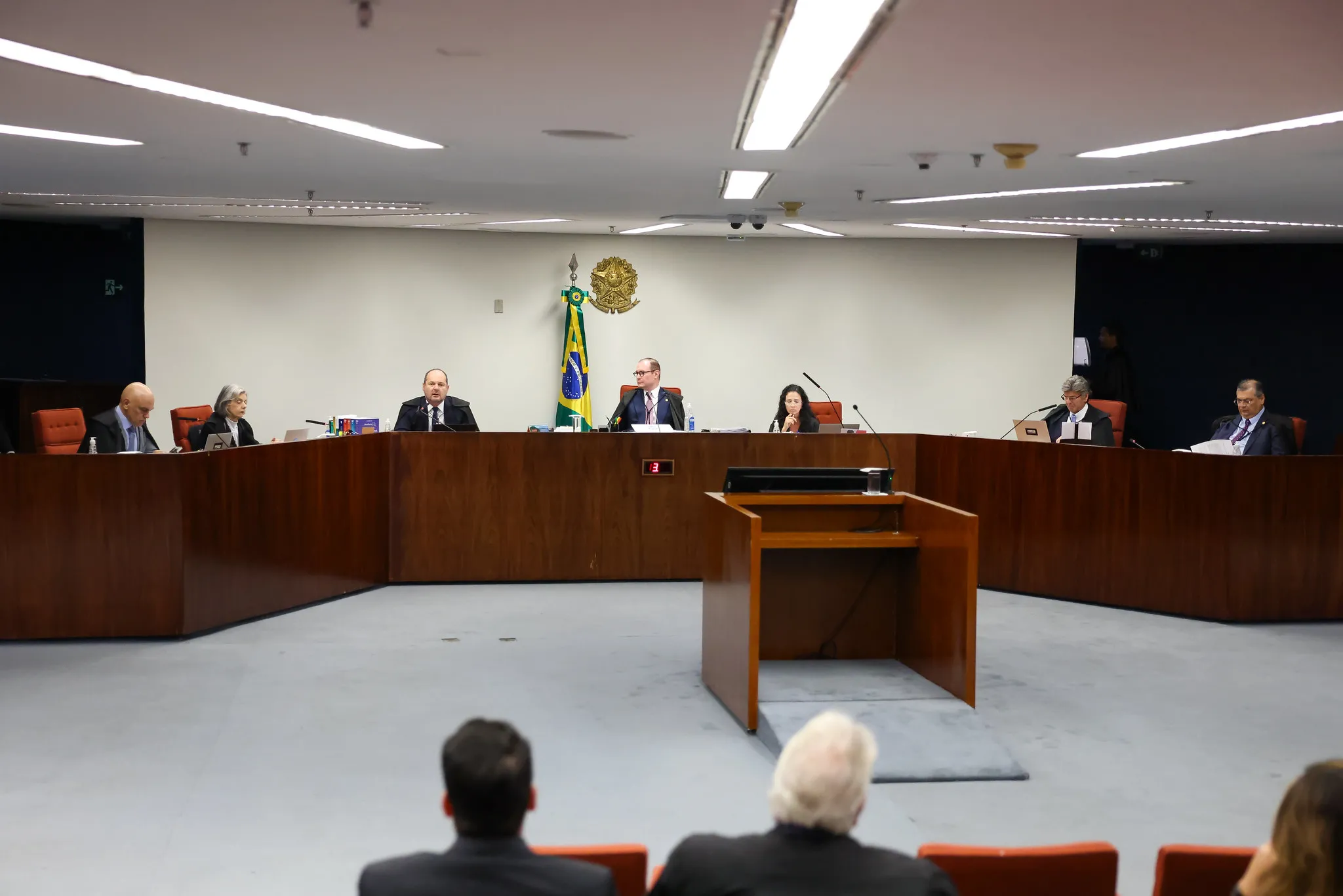 Primeira Turma é composta pelos ministros Alexandre de Moraes, Cármen Lúcia, Cristiano Zanin, Flávio Dino e Luiz Fux