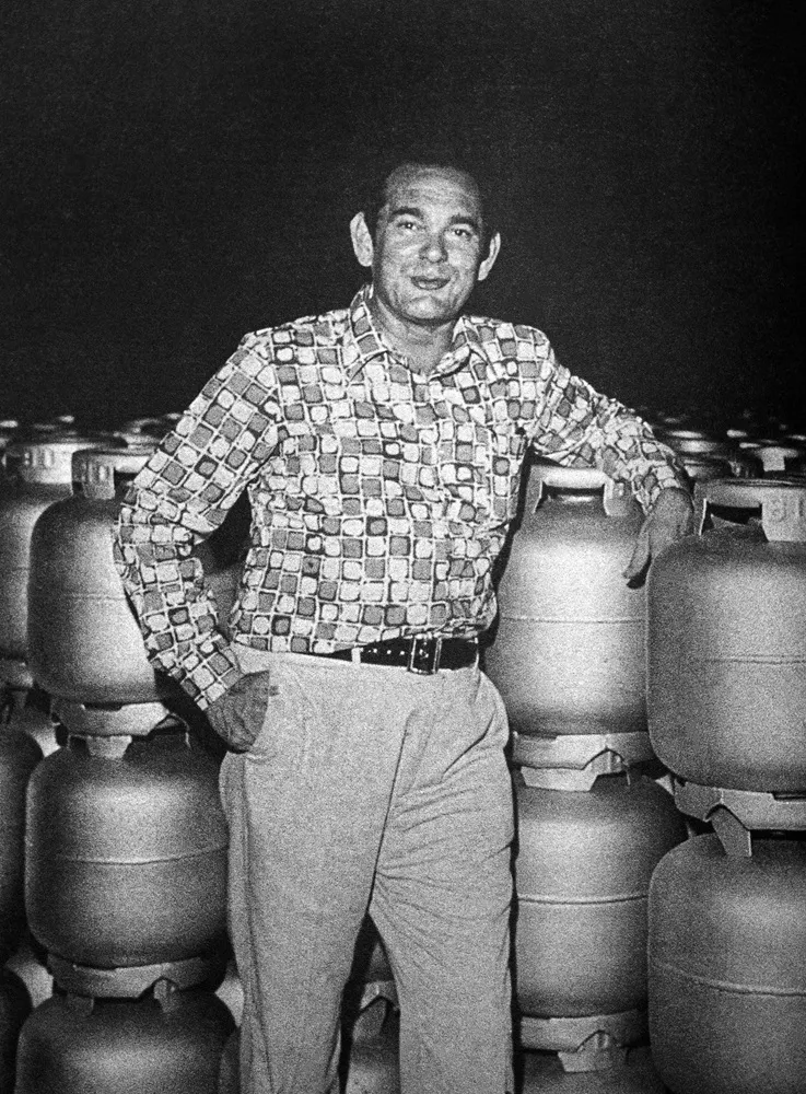 Edson Queiroz na fábrica de botijões Tecnorte, em 1972
