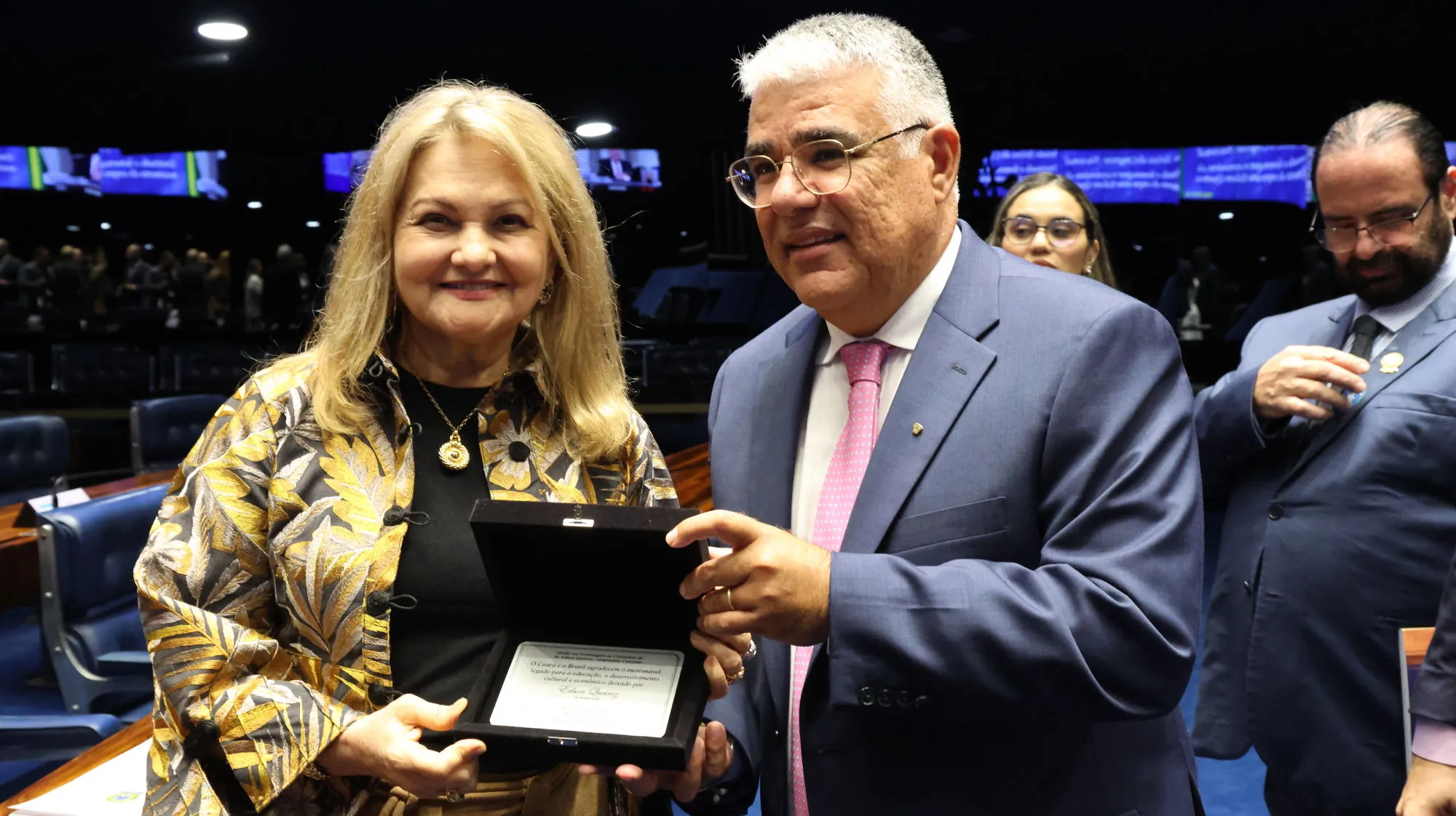Lenise Queiroz e Eduardo Girão