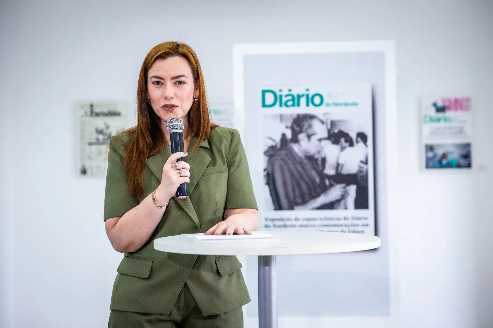 Aline Félix Barroso, vice-presidente do Instituto Myra Eliane, destacou que a exposição celebra o legado de Edson Queiroz e fortalece a educação e a comunicação no Estado