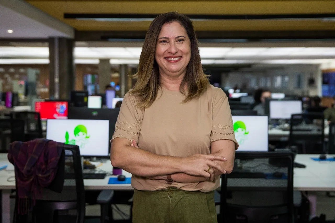 Com 27 anos de carreira, Aline Oliveira participou de importantes cobertura jornalísticas e aponta como alegria contar histórias de pessoas comuns na TV