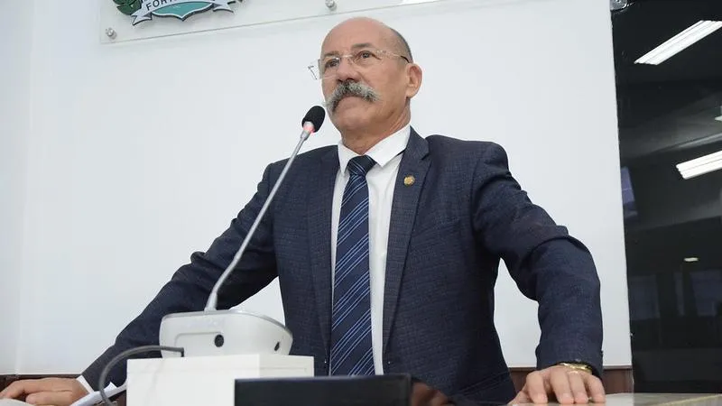 Inspetor Alberto esteve recentemente no centro de outros acontecimentos da política de Fortaleza