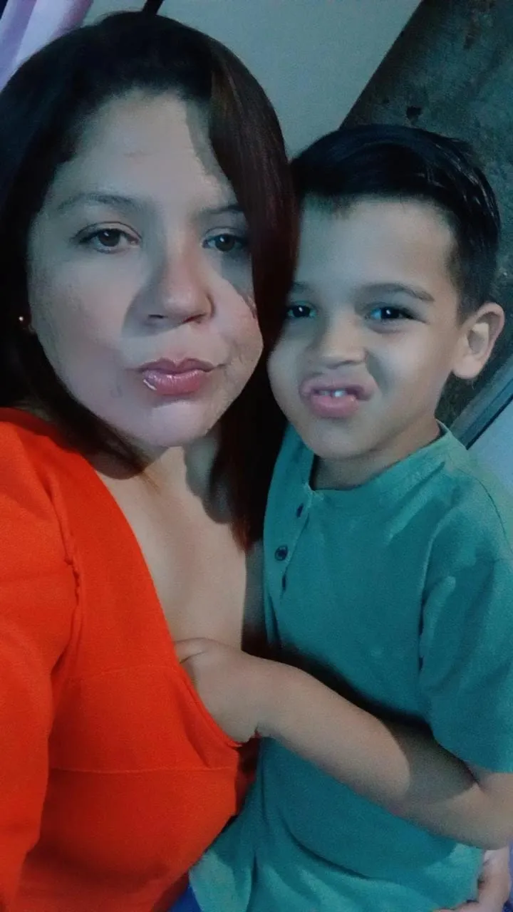 Roniele se dedica a cuidar integralmente dos filhos Lorenzo e Laura Alice