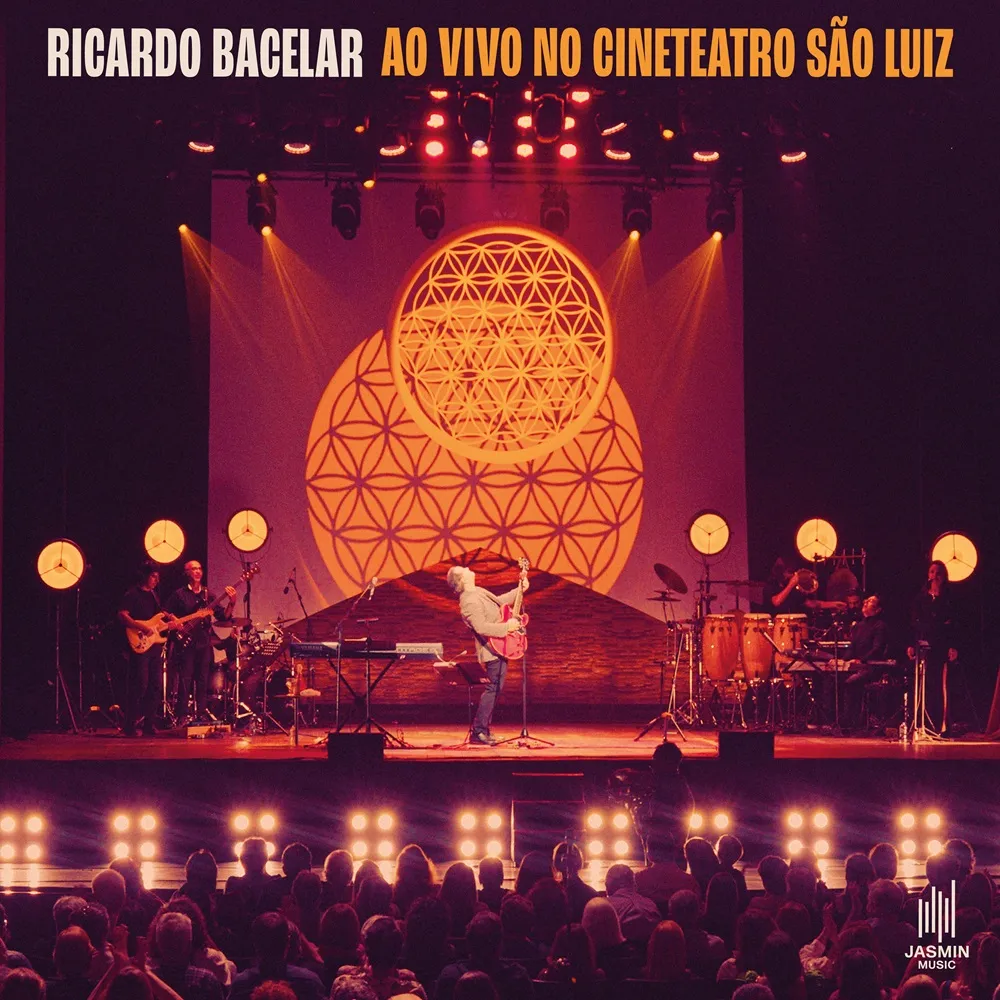 Capa do disco Ricardo Bacelar ao Vivo no Cineteatro São Luiz