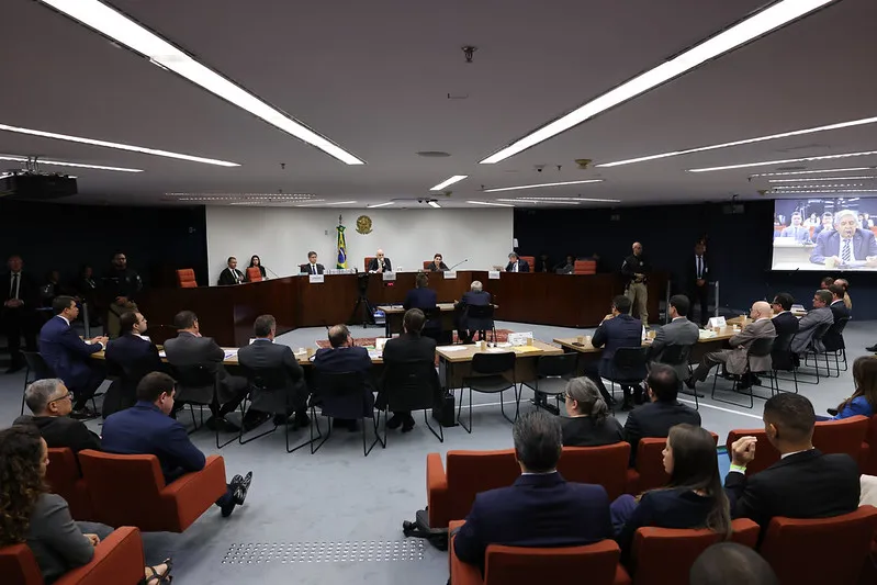 A decisão ocorre no âmbito da Ação Penal 2.668, que apura a tentativa de um golpe de Estado entre 2022 e 2023