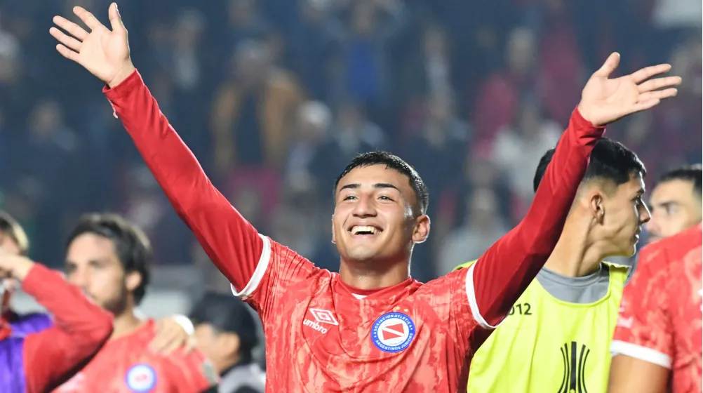O atacante argentino José Herrera é um dos titulares do Argentino Juniors-ARG