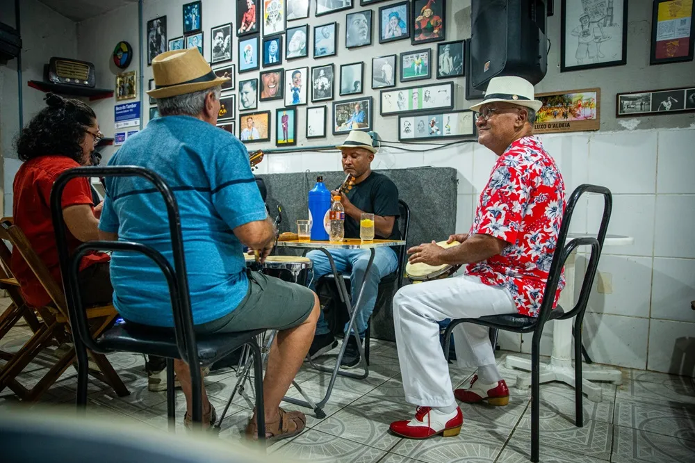 Apesar das raízes estrangeiras, choro é genuinamente brasileiro e movimenta músicos em todo o país