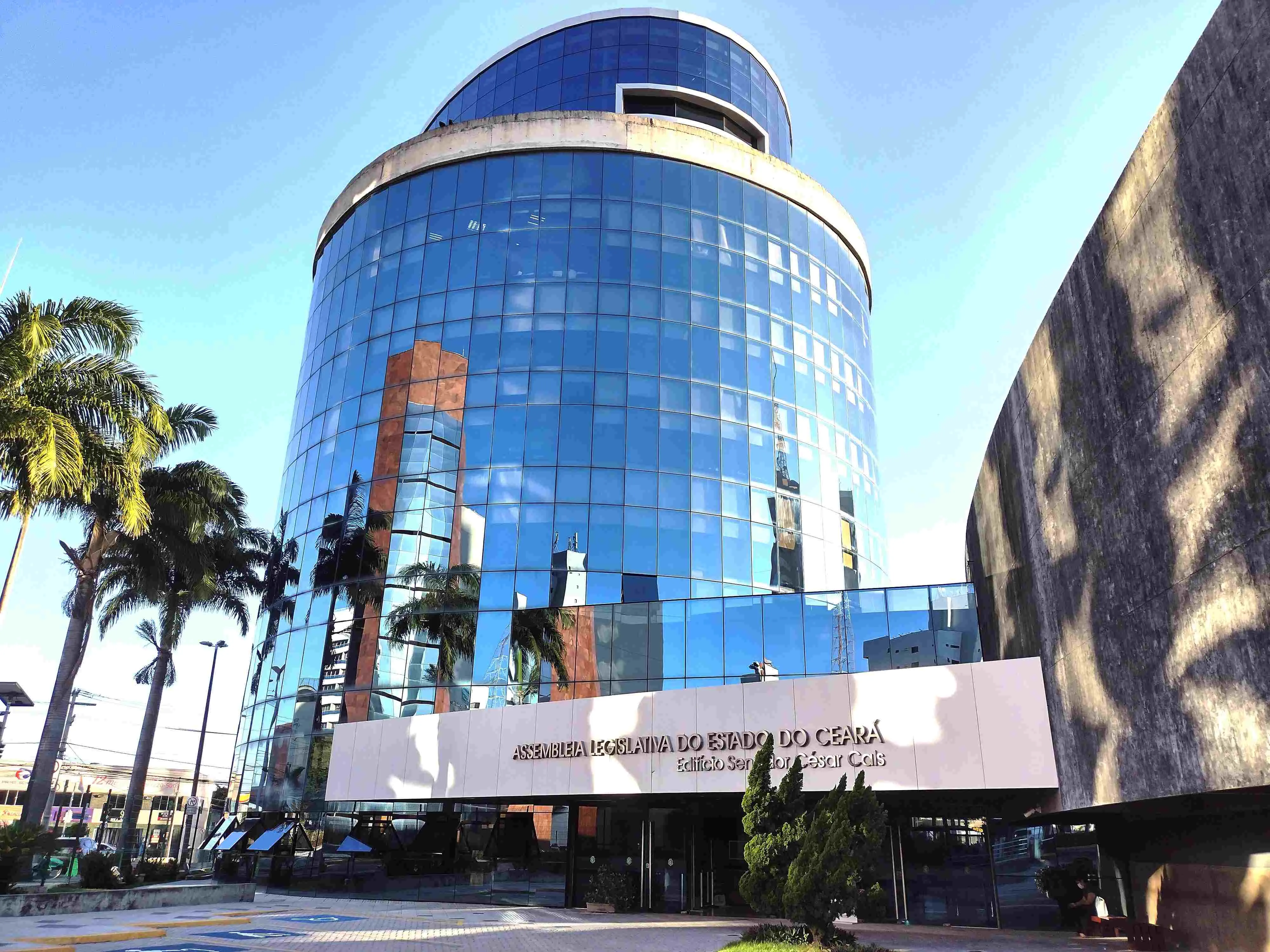 Na atual legislatura, Alece teve projetos aprovados