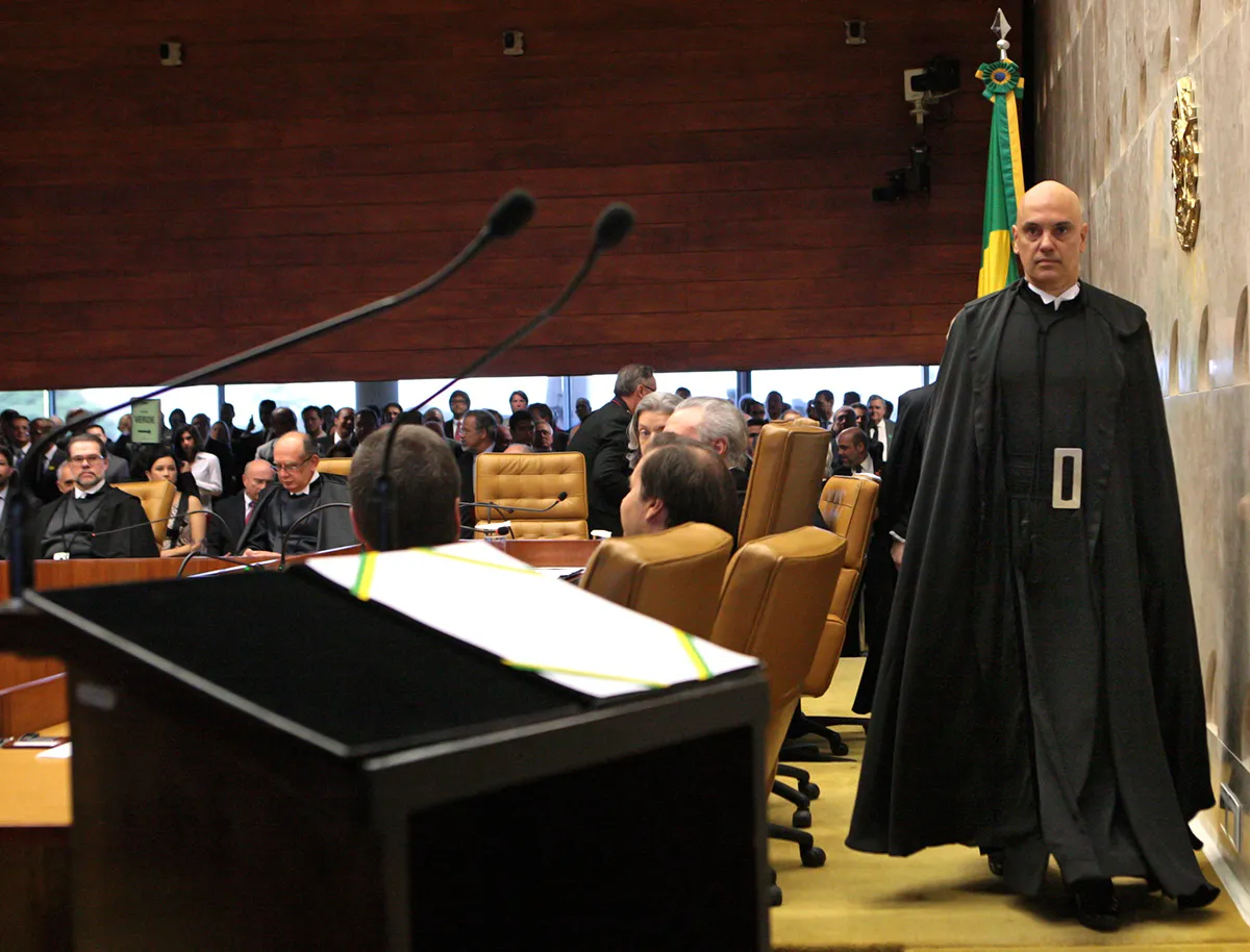 Na época, a ministra Cármen Lúcia deu as boas-vindas a Moraes, desejando que seu período no Tribunal fosse “muito fecundo”