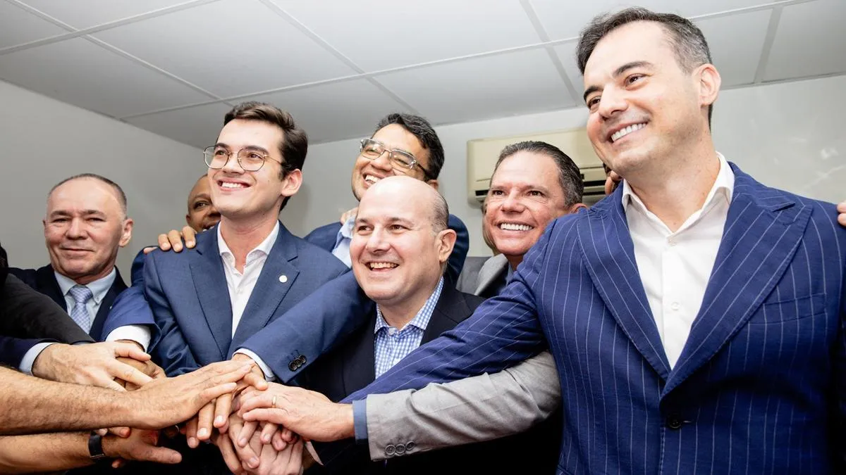 Oposicionistas tentam montar uma frente ampla desde o ano passado no Ceará