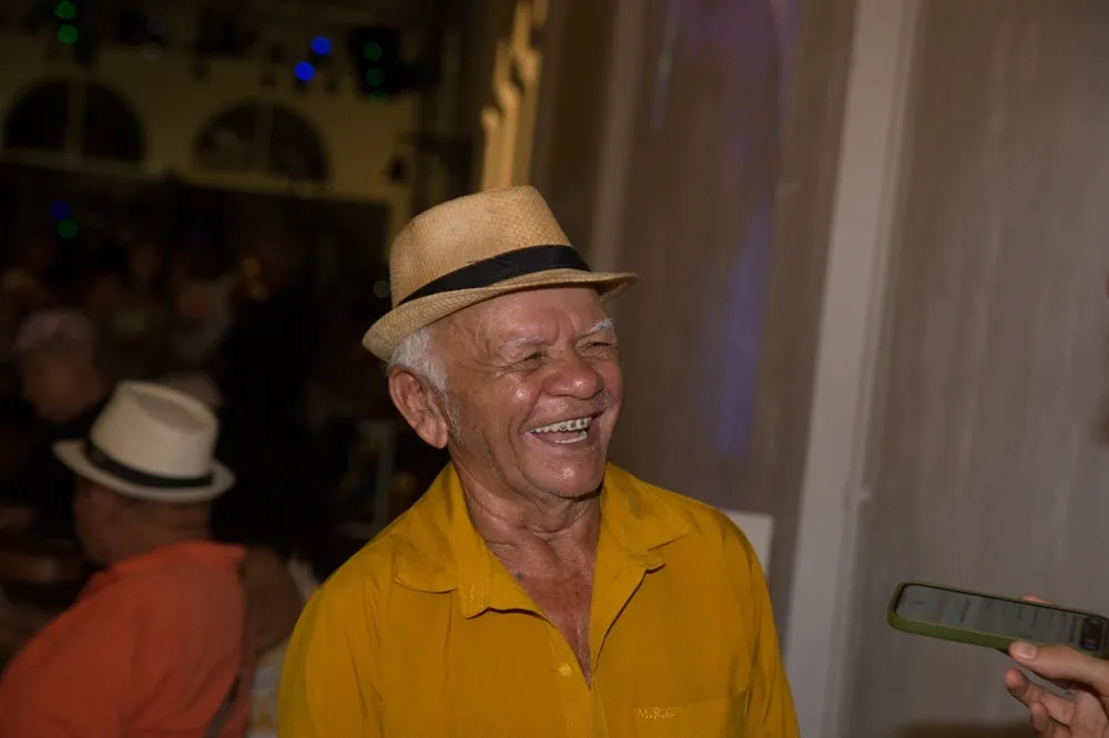 Morador do Bom Jardim, Antônio Batista da Silva se desloca até o Centro para vivenciar o Baila Comigo