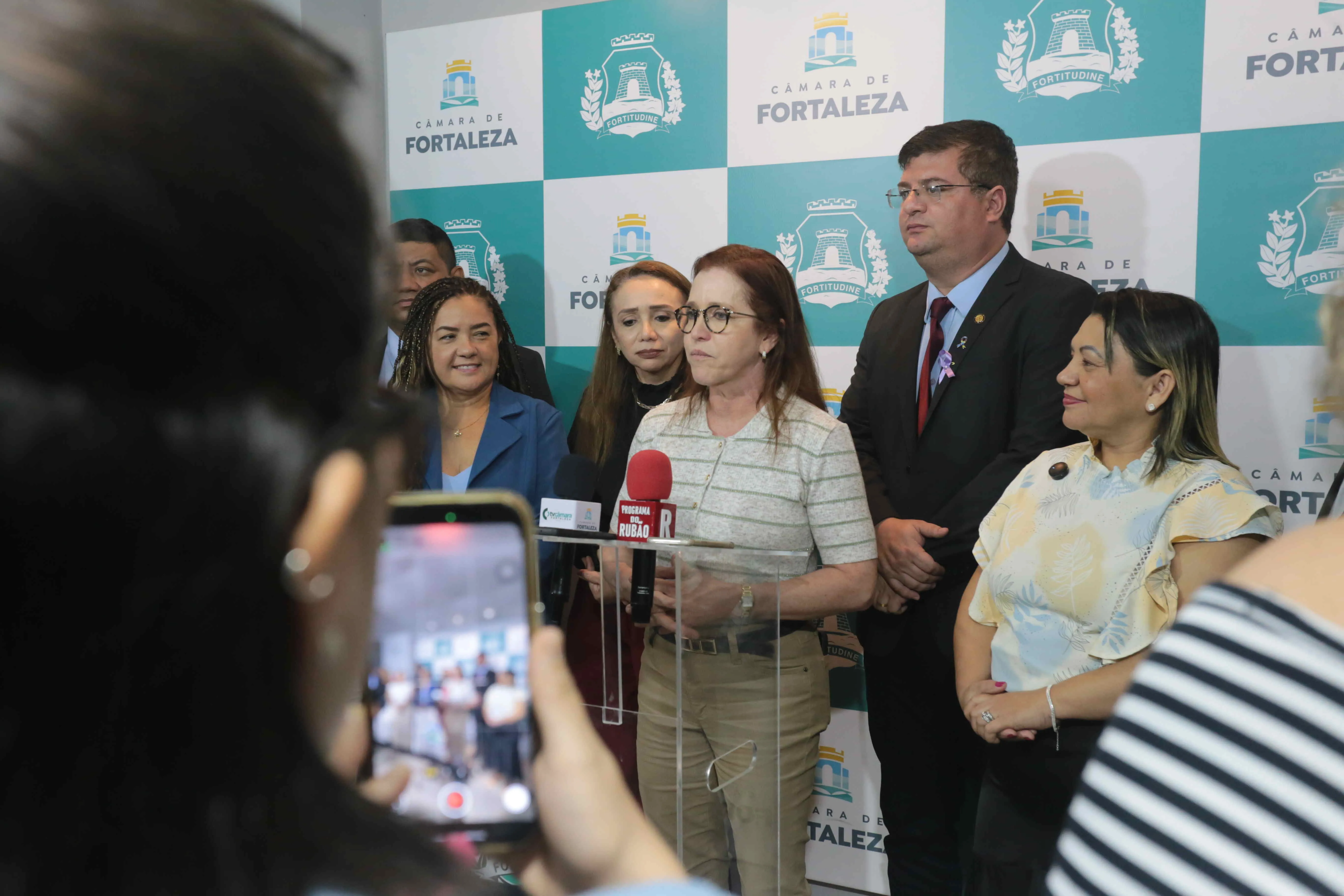Titular da SMS concedeu entrevista coletiva após o bate-papo