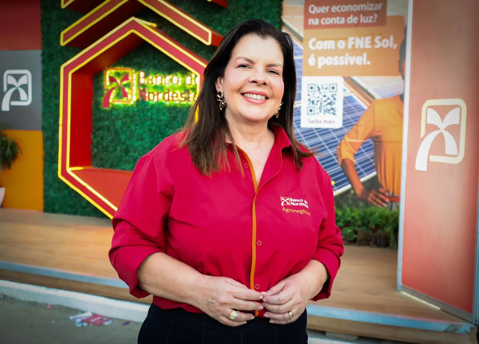 Há 33 anos no Banco do Nordeste, Eliane Brasil é formada em Ciências Contábeis pela UFC, Pós-Graduada em Administração e Negócios pela Faculdade Christus e MBA Executivo Empresarial pela Fundação Dom Cabral.