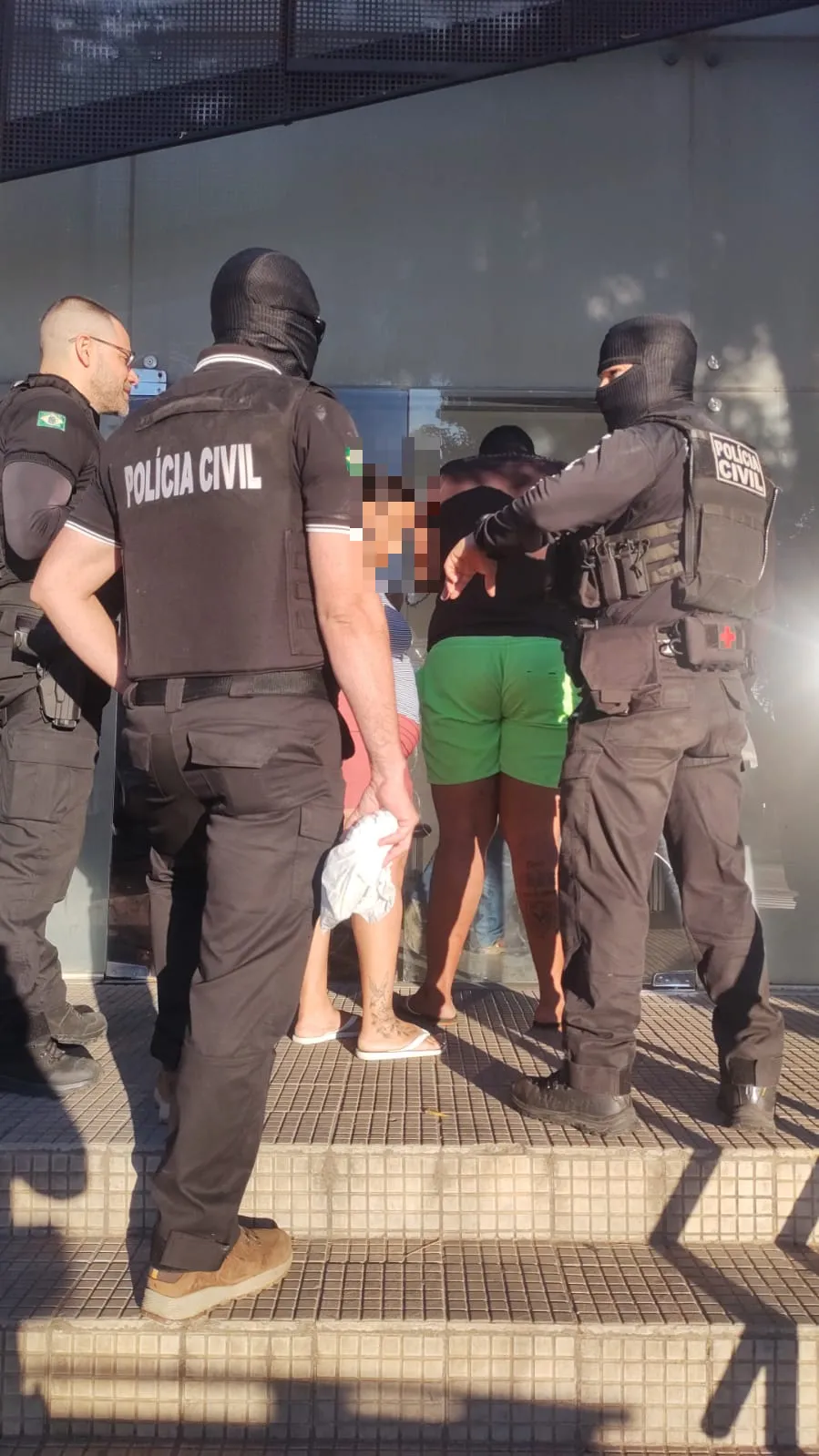 Mandados de prisão e de busca e apreensão foram cumpridos