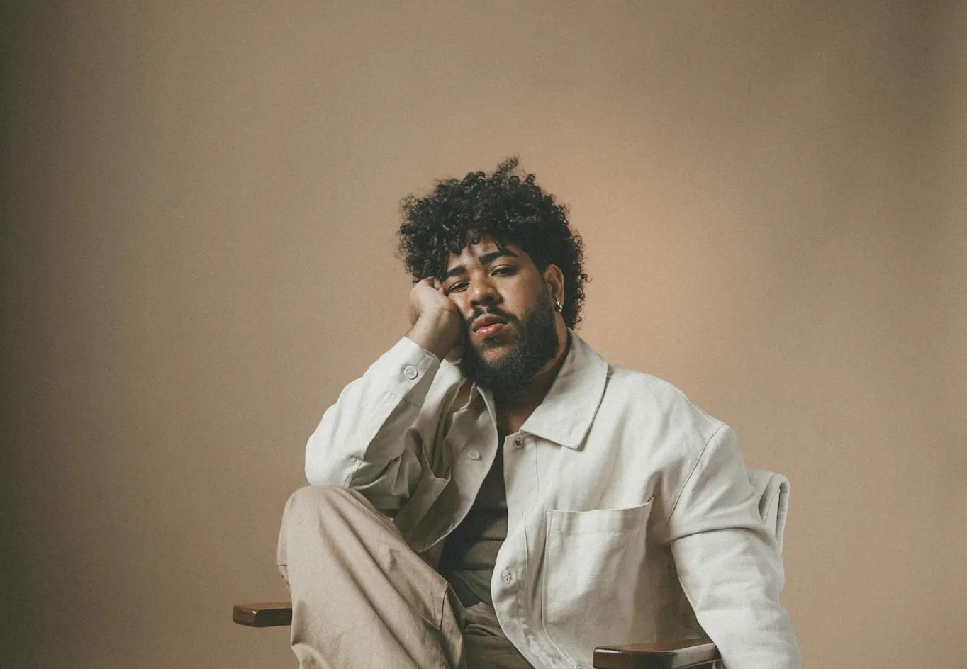 Pernambucano Ivyson apresenta show do disco 