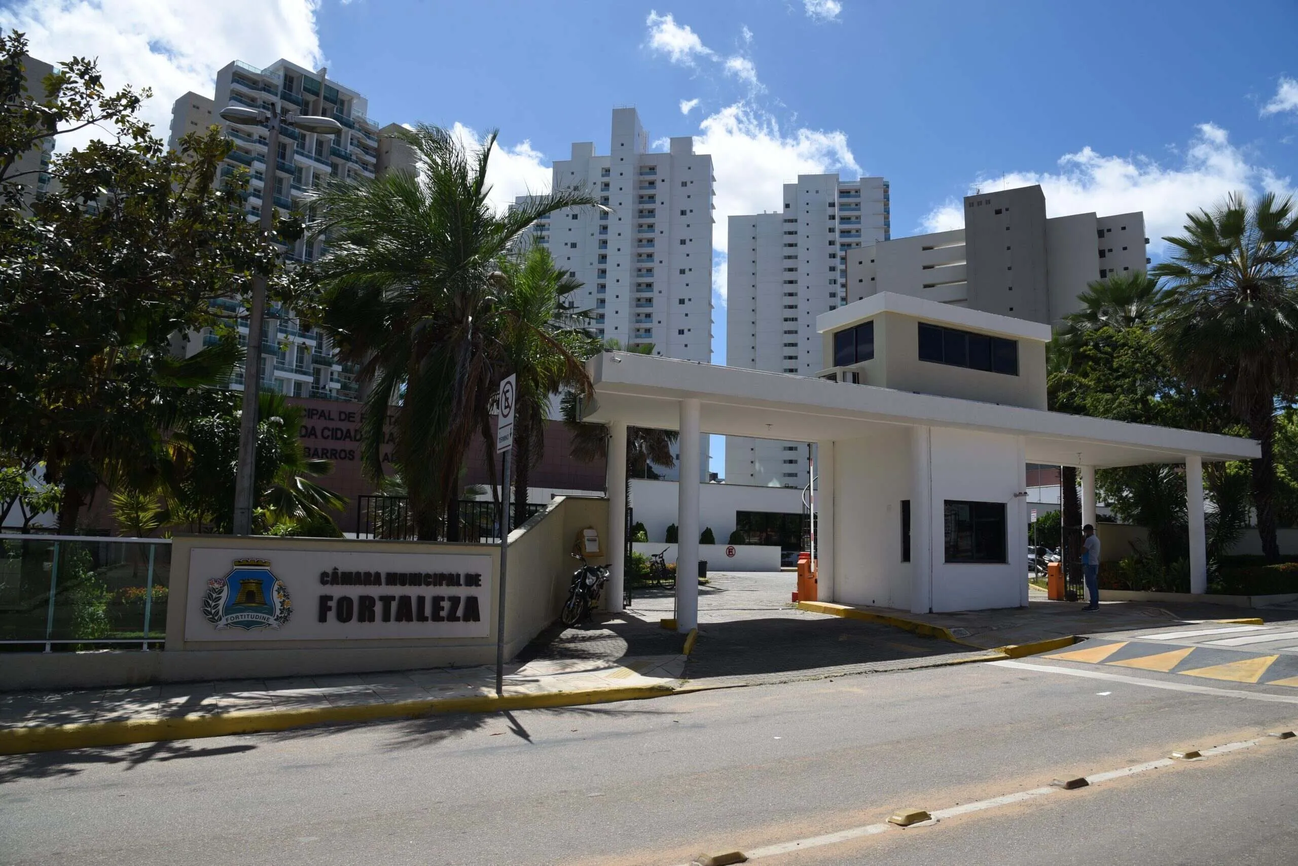 Atualmente, 13 cadeiras do Plenário são ocupadas por suplentes