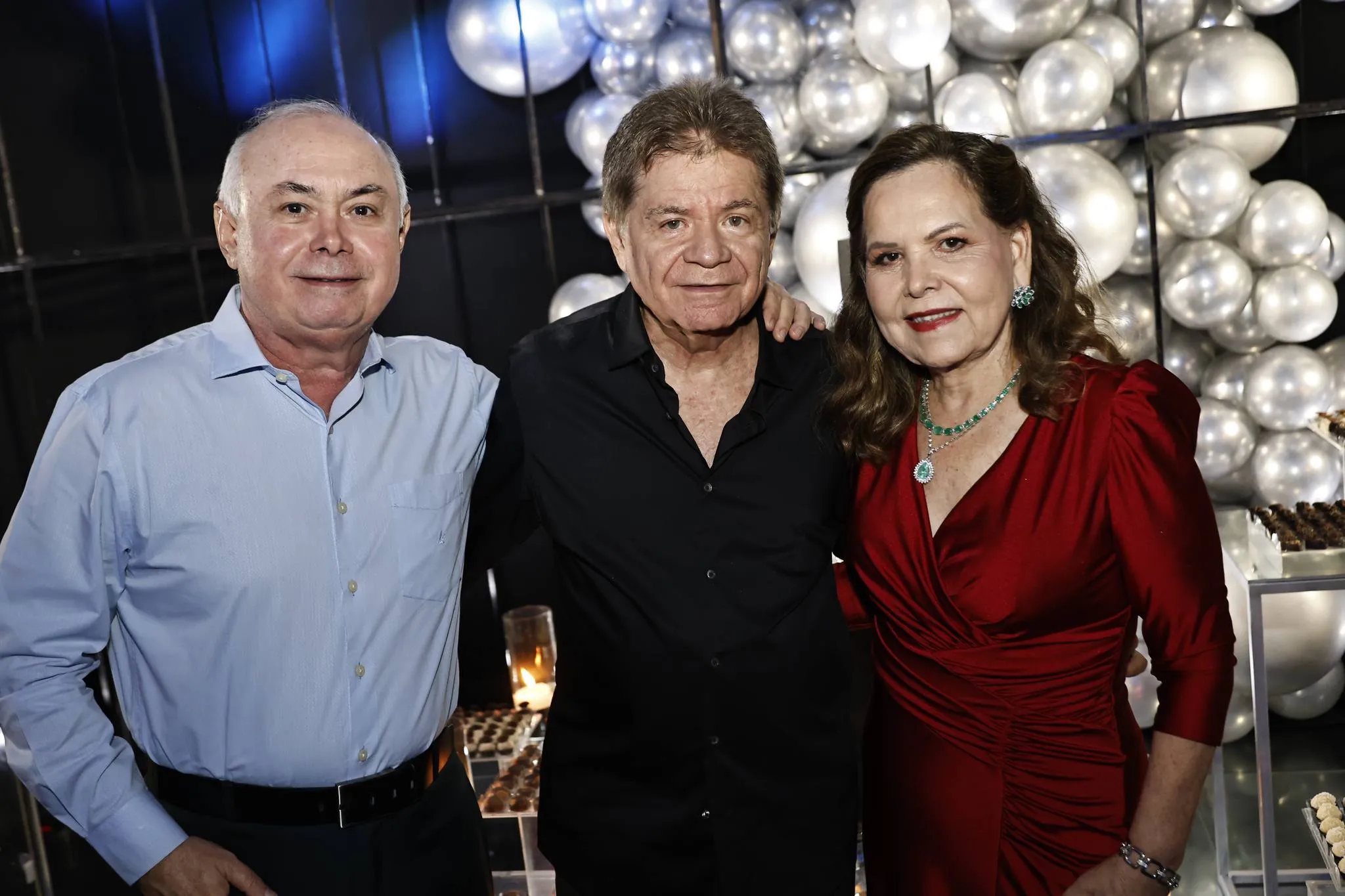 Inês e Roberto Porto com Mário Rocha