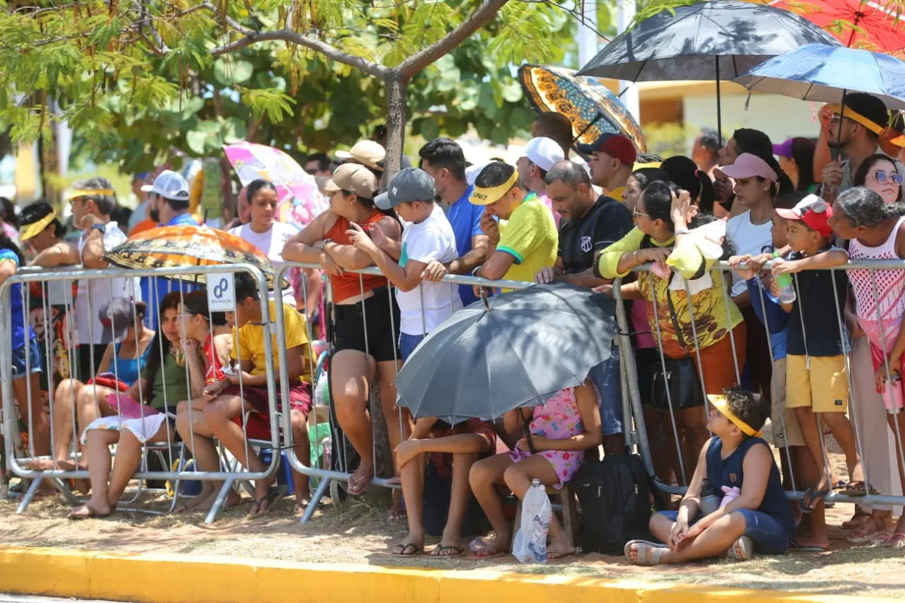 Desfile de 7 de setembro na Avenida Beira Mar, em Fortaleza