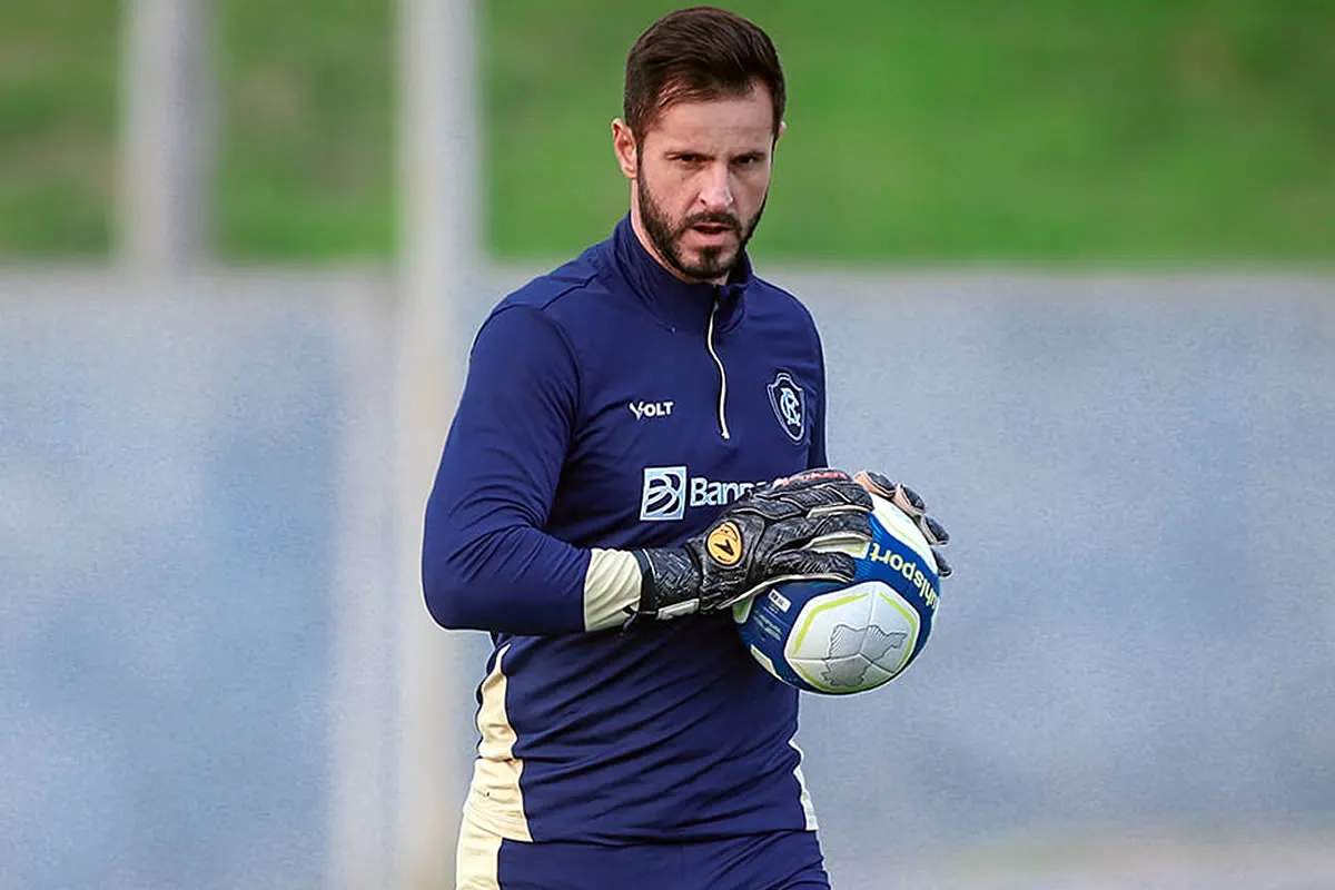 Aos 37 anos, o goleiro Marcelo Rangel, do Remo, tem a maior nota individual da Série B de 2025